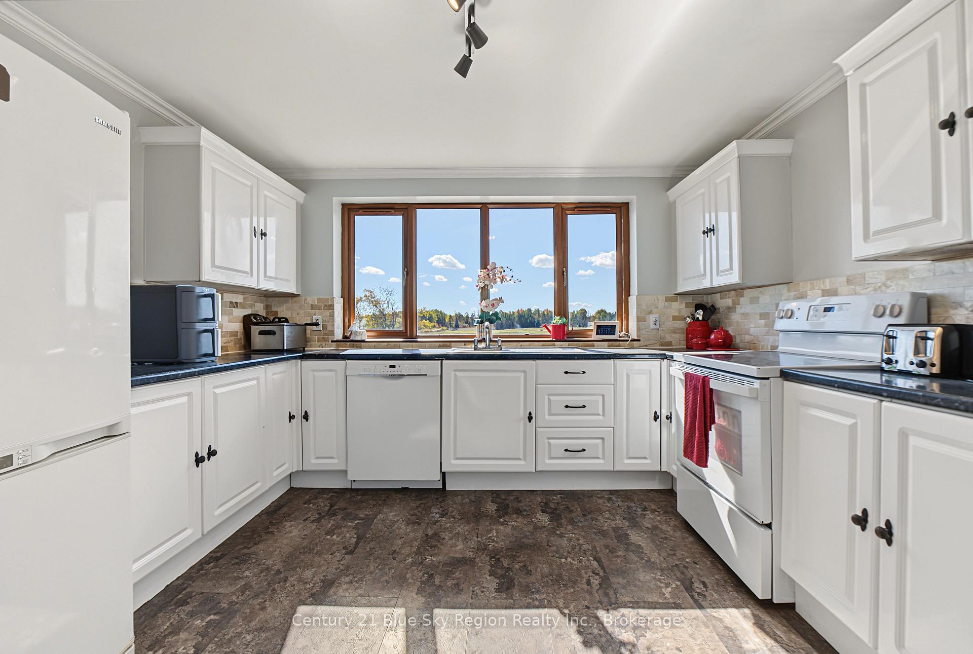 Photo 30 of 1383 Rabbit Trail Road, Markstay-Warren — HOMEH