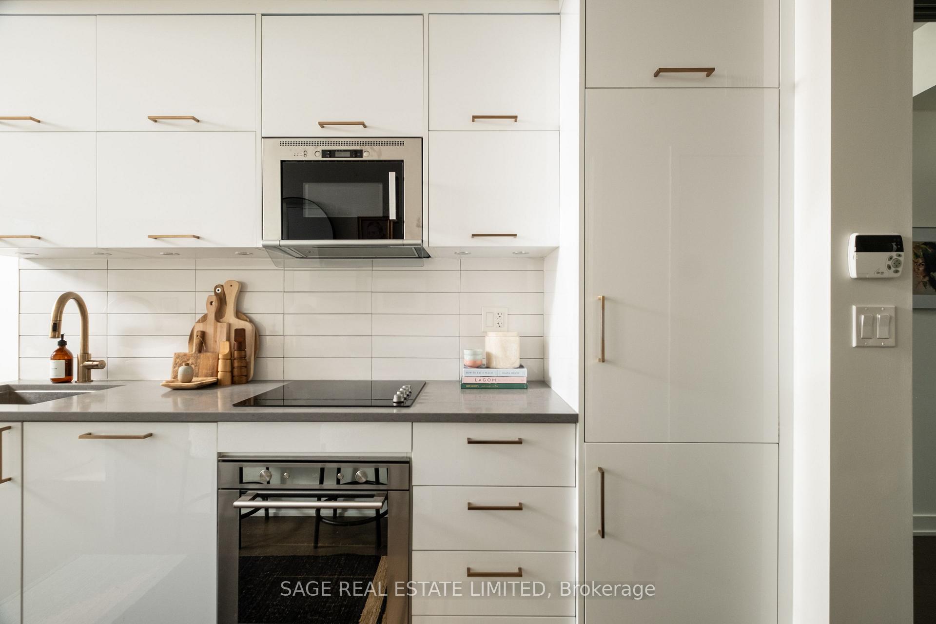 Photo 3 of Unit 204, 106 Dovercourt Road, Toronto, Trinity-Bellwoods — HOMEH