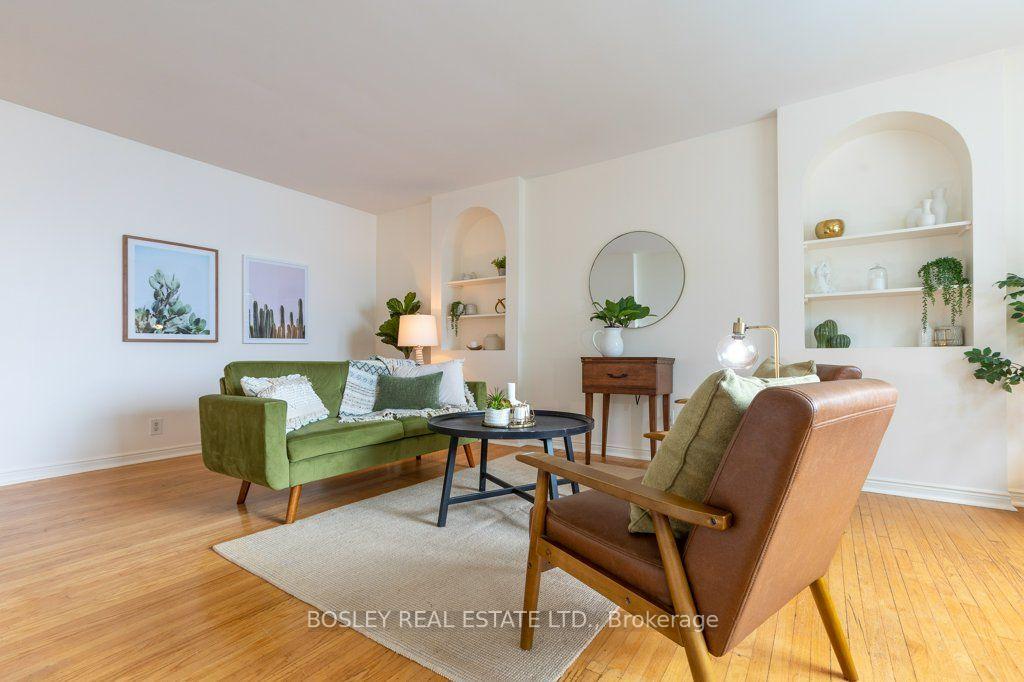 Photo of Unit 1, 2693 Lakeshore Boulevard W
