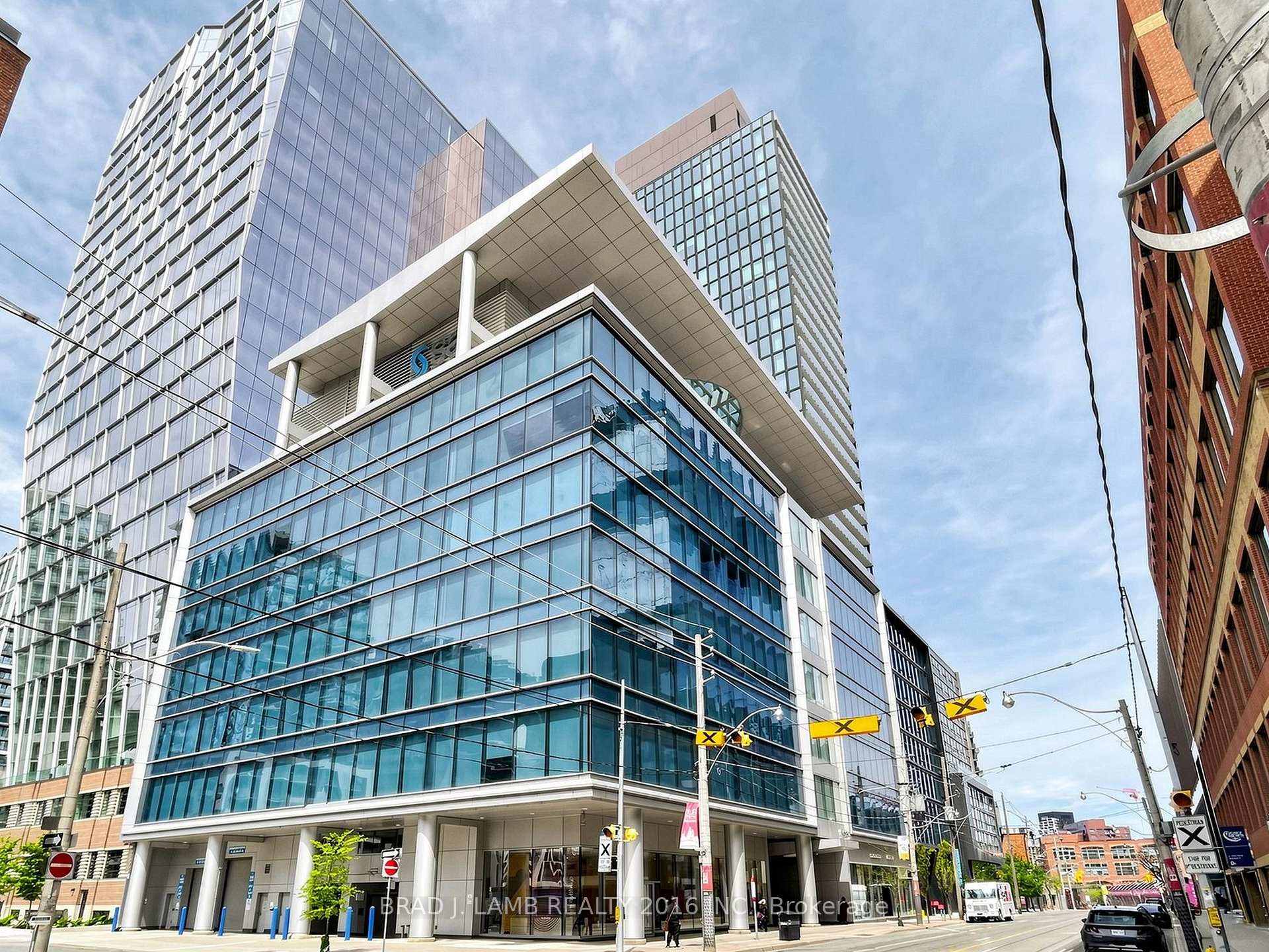 Photo 2 of Unit 404, 284 King Street E, Toronto, Moss Park — HOMEH
