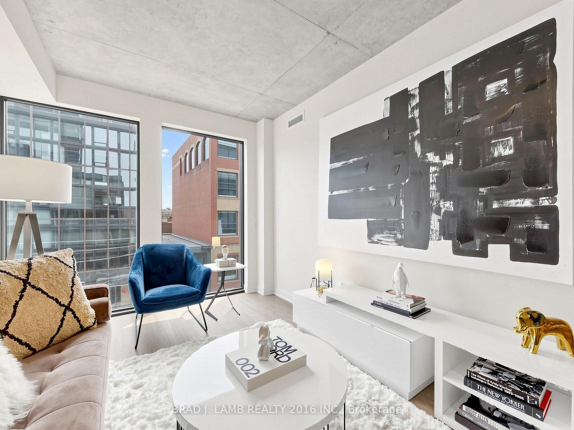 Photo 6 of Unit 404, 284 King Street E, Toronto, Moss Park — HOMEH