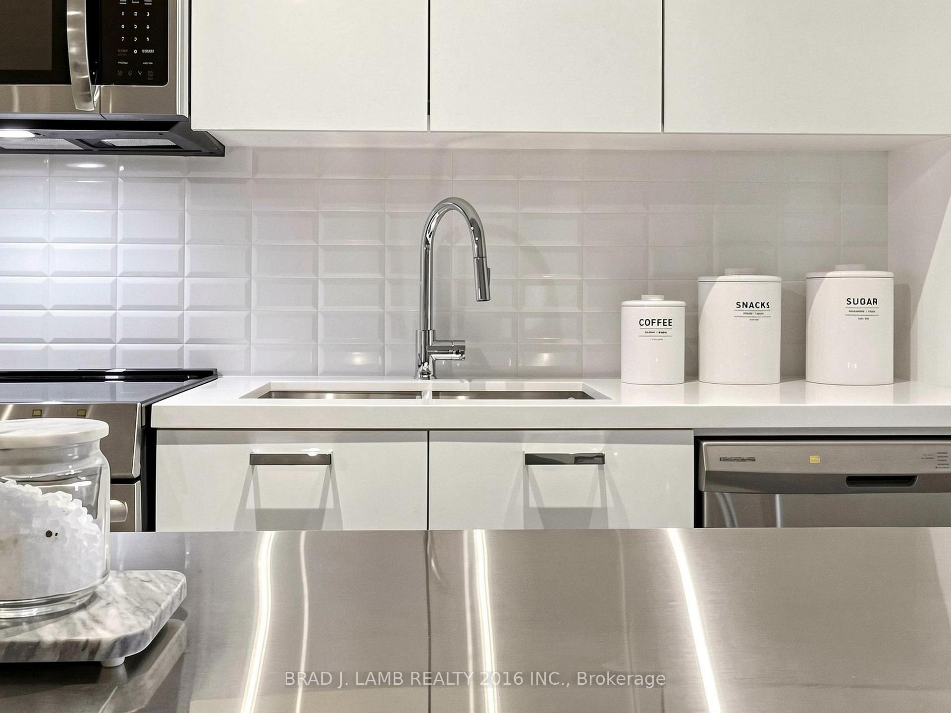 Photo 16 of Unit 404, 284 King Street E, Toronto, Moss Park — HOMEH