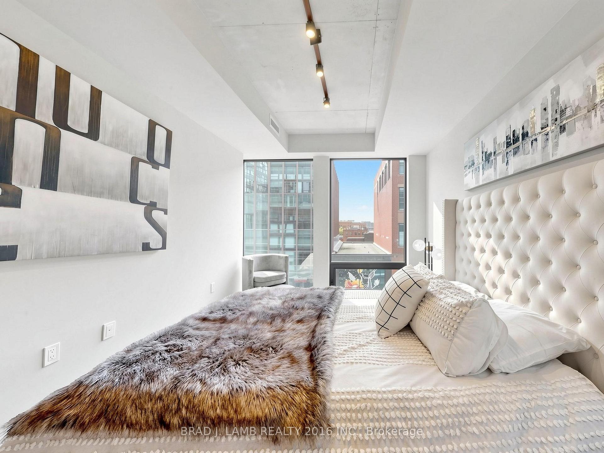 Photo 25 of Unit 404, 284 King Street E, Toronto, Moss Park — HOMEH