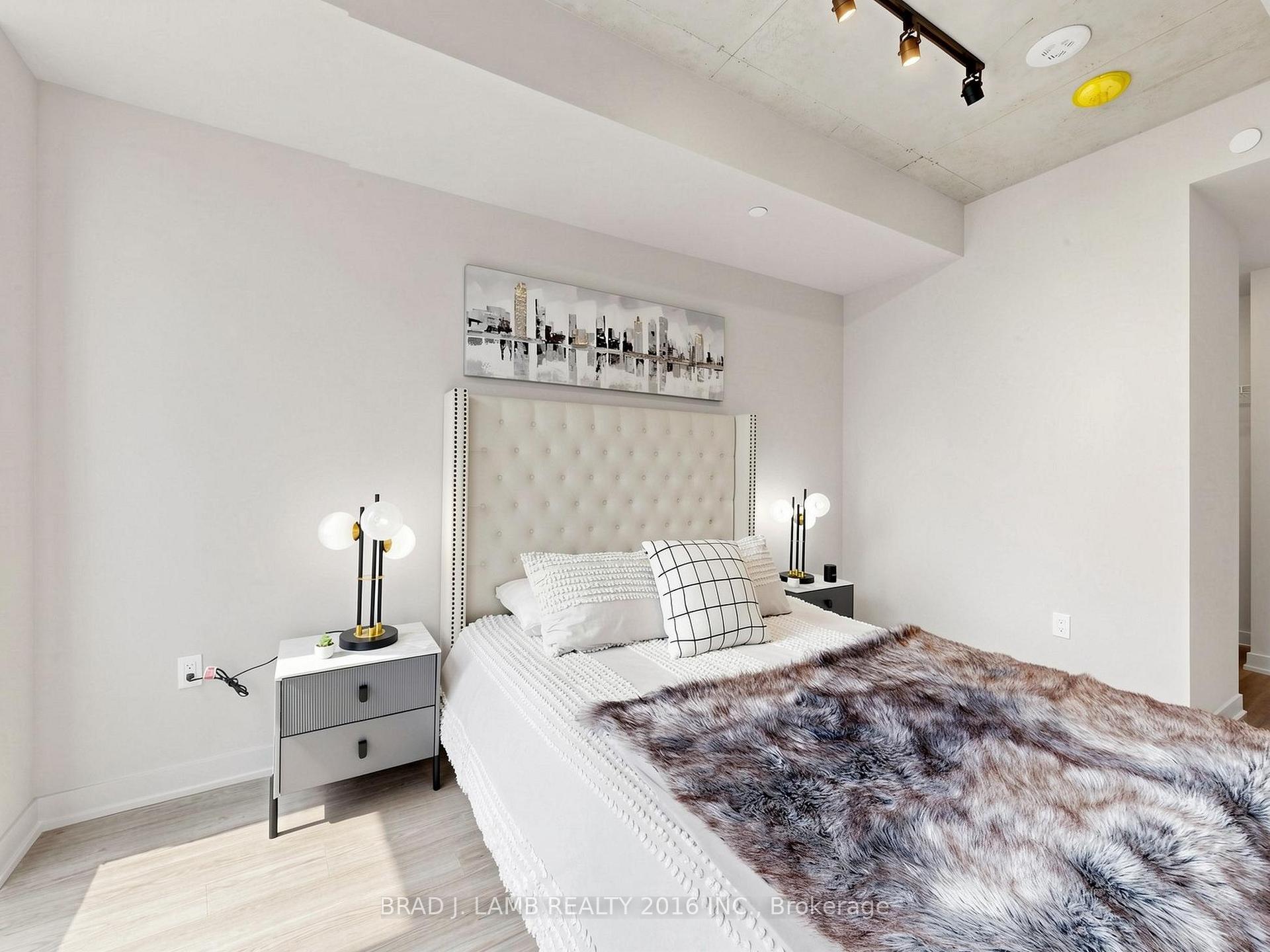 Photo 27 of Unit 404, 284 King Street E, Toronto, Moss Park — HOMEH