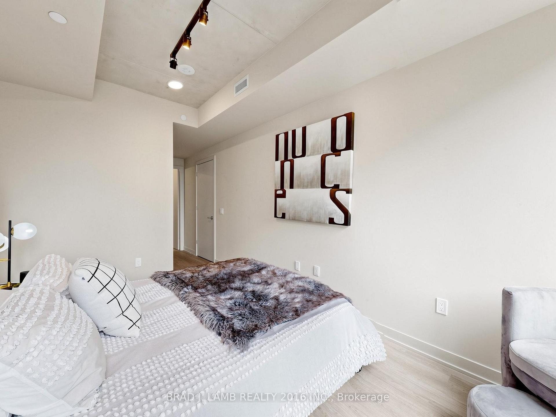 Photo 28 of Unit 404, 284 King Street E, Toronto, Moss Park — HOMEH