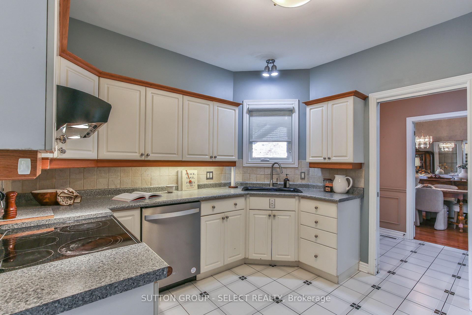 Photo 14 of Unit 32, 30 Doon Drive, London, North G — HOMEH