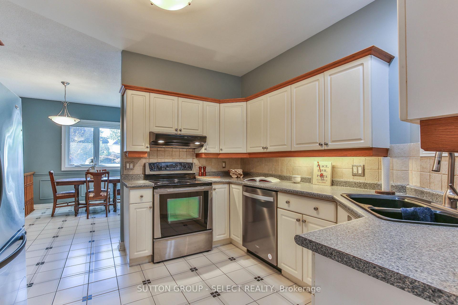 Photo 15 of Unit 32, 30 Doon Drive, London, North G — HOMEH