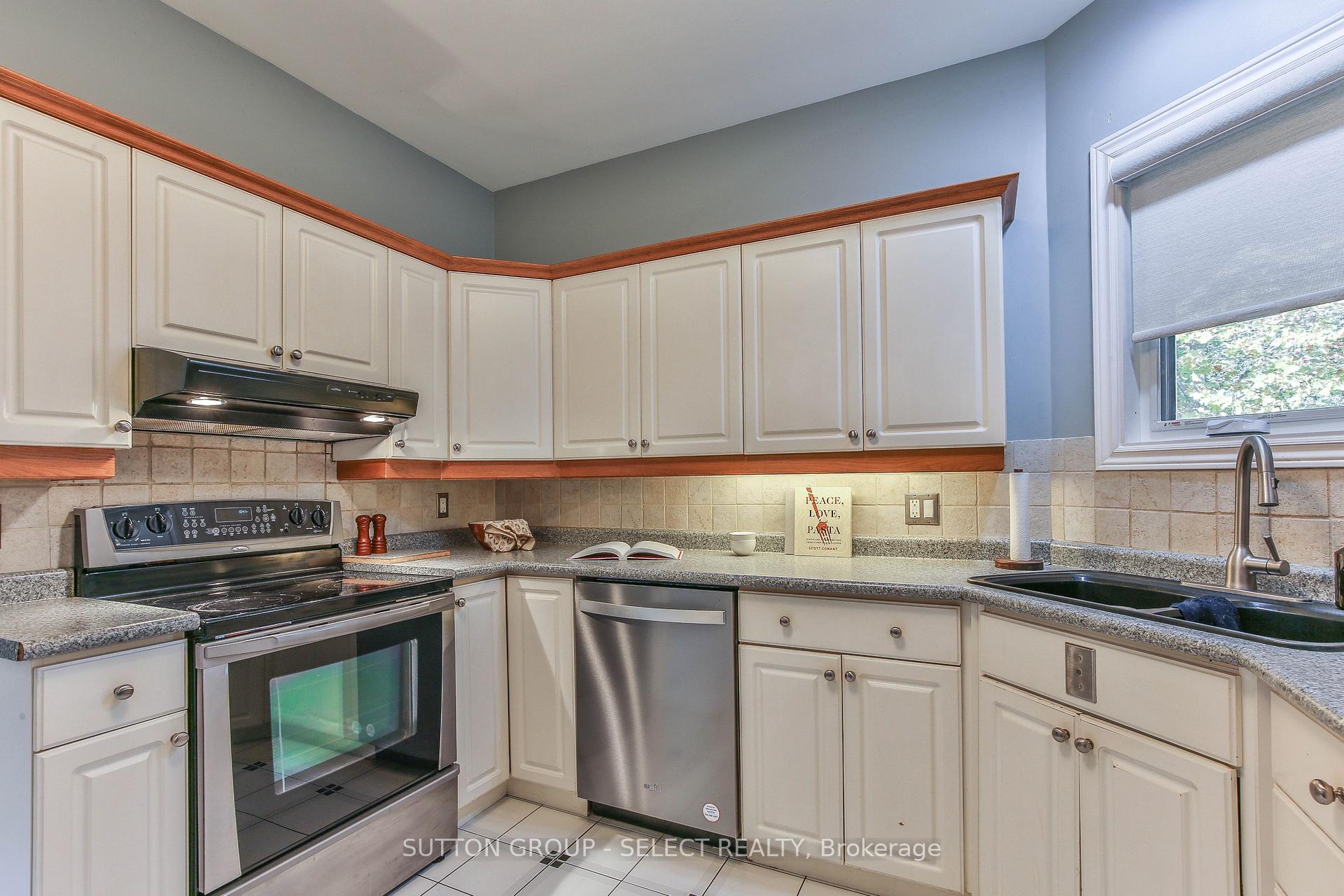 Photo 18 of Unit 32, 30 Doon Drive, London, North G — HOMEH