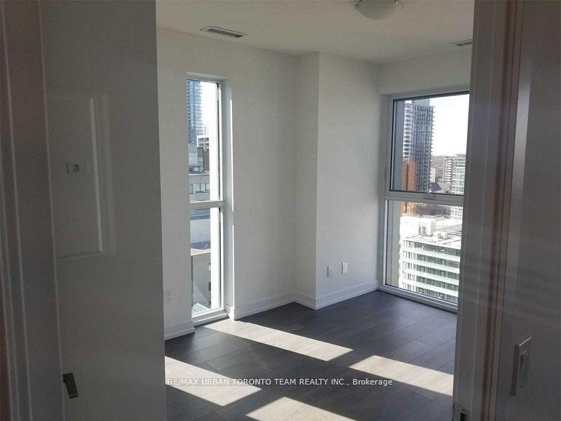 Photo 10 of Unit 2405, 125 Redpath Avenue, Toronto, Mount Pleasant West — HOMEH