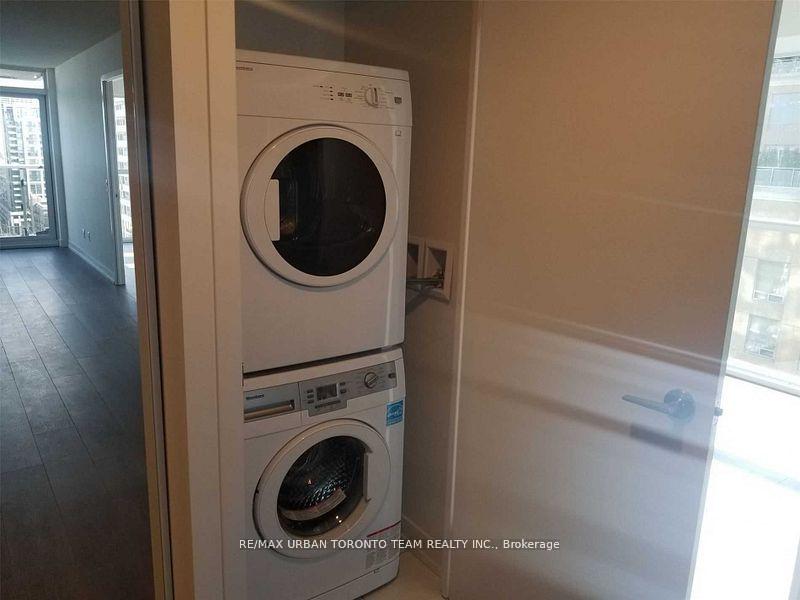 Photo 11 of Unit 2405, 125 Redpath Avenue, Toronto, Mount Pleasant West — HOMEH
