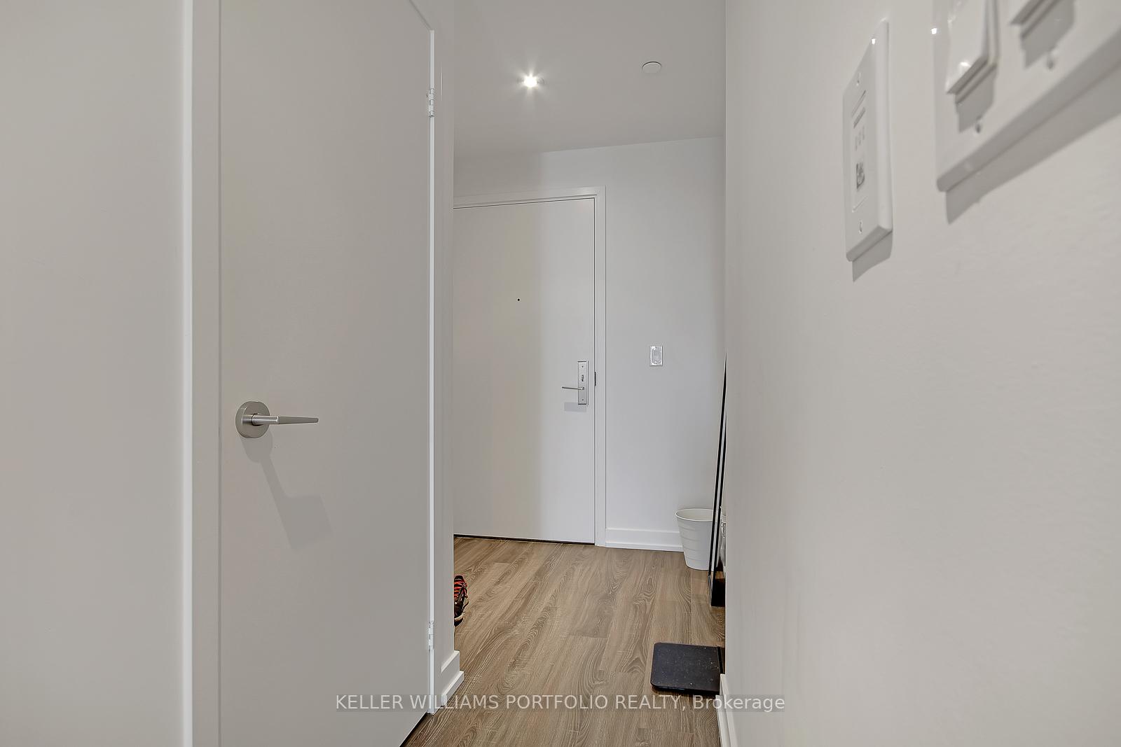 Photo 3 of Unit 618, 20 Edward Street, Toronto, Bay Street Corridor — HOMEH