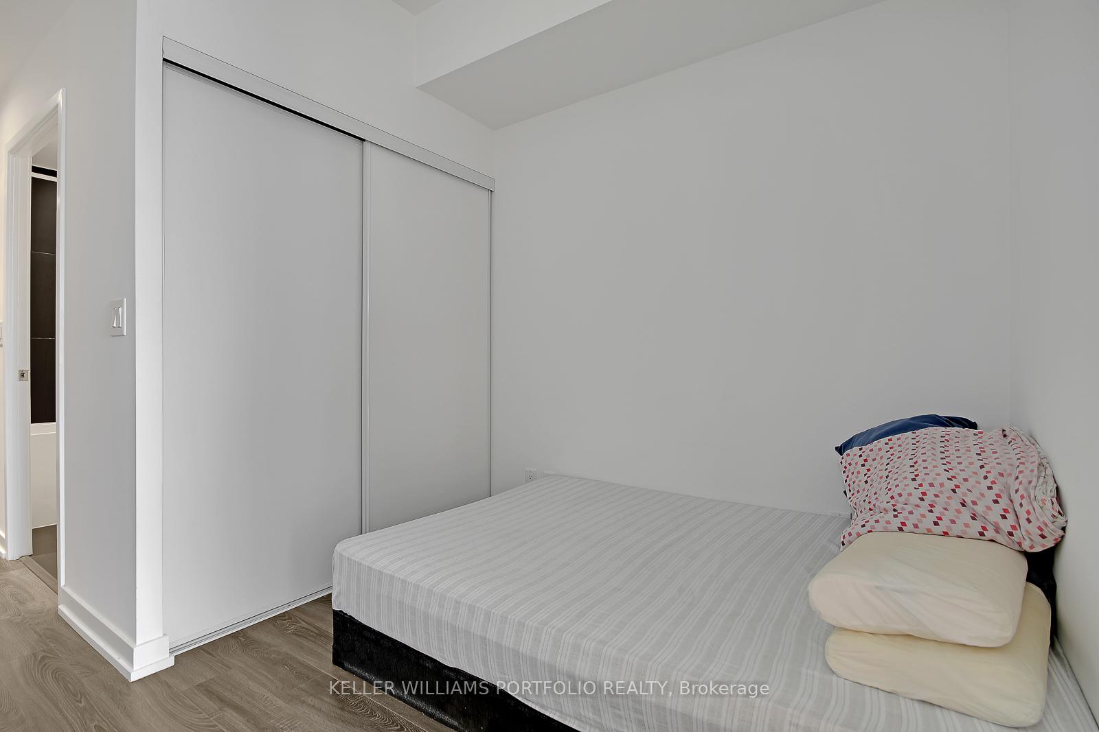 Photo 5 of Unit 618, 20 Edward Street, Toronto, Bay Street Corridor — HOMEH