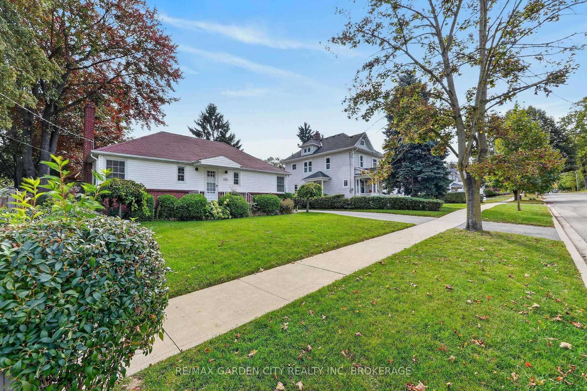 Photo 4 of 1571 Pelham Street, Pelham, Fonthill — HOMEH