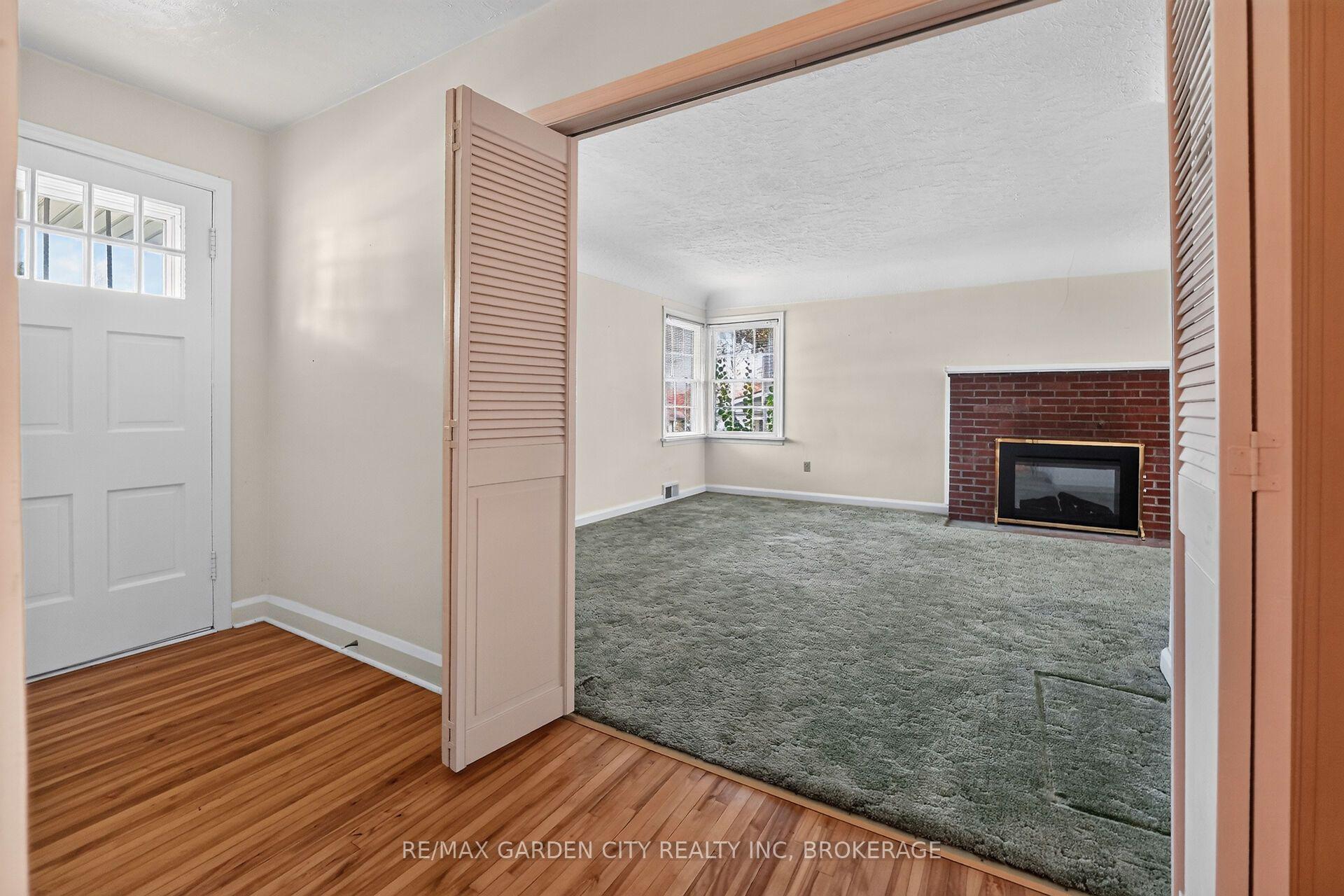Photo 10 of 1571 Pelham Street, Pelham, Fonthill — HOMEH