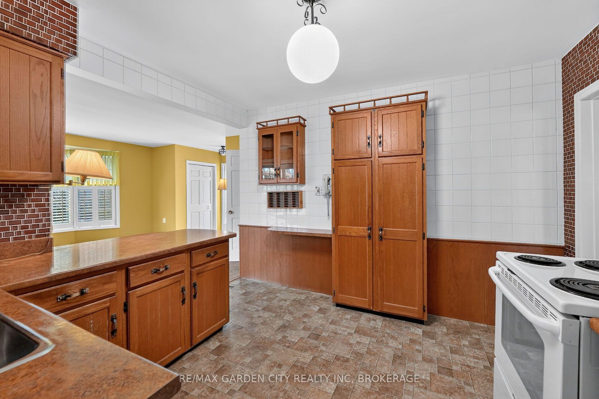 Photo 13 of 1571 Pelham Street, Pelham, Fonthill — HOMEH
