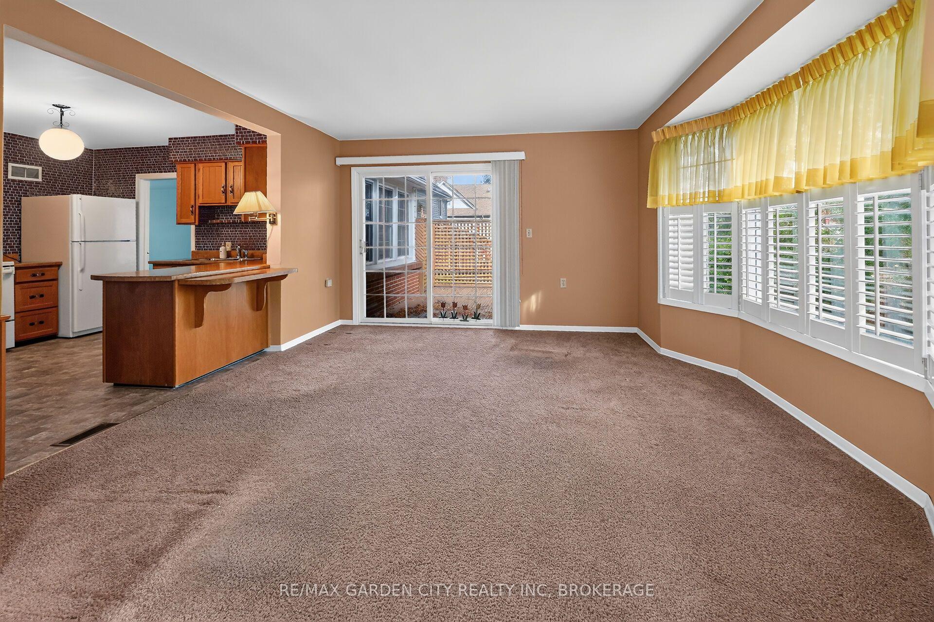 Photo 14 of 1571 Pelham Street, Pelham, Fonthill — HOMEH