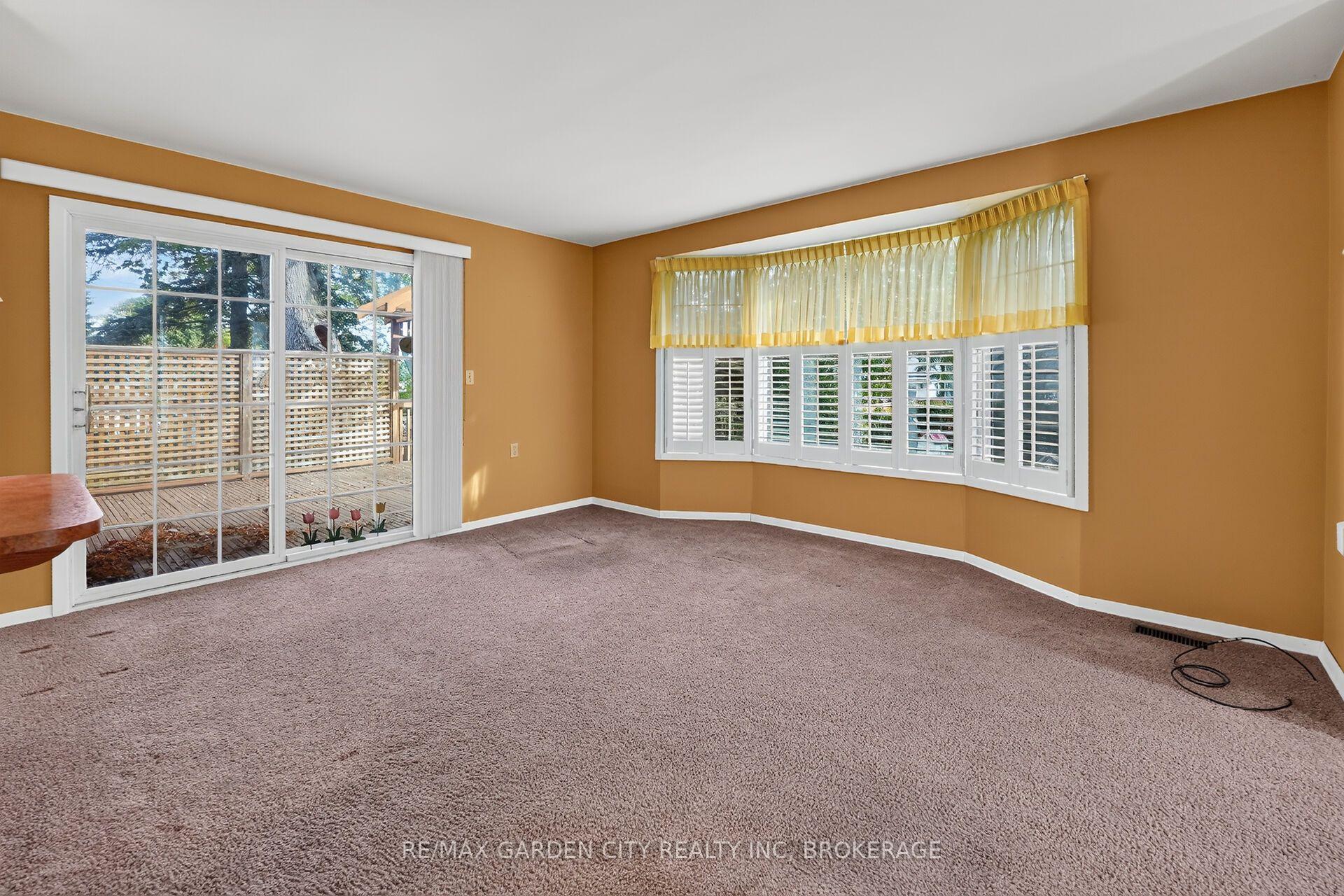 Photo 15 of 1571 Pelham Street, Pelham, Fonthill — HOMEH