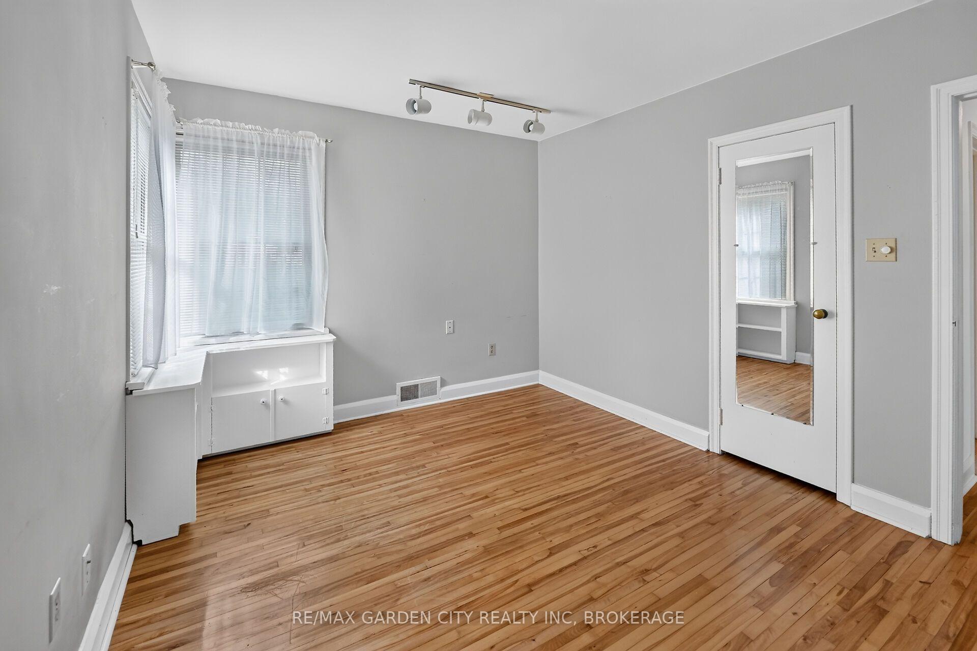 Photo 20 of 1571 Pelham Street, Pelham, Fonthill — HOMEH