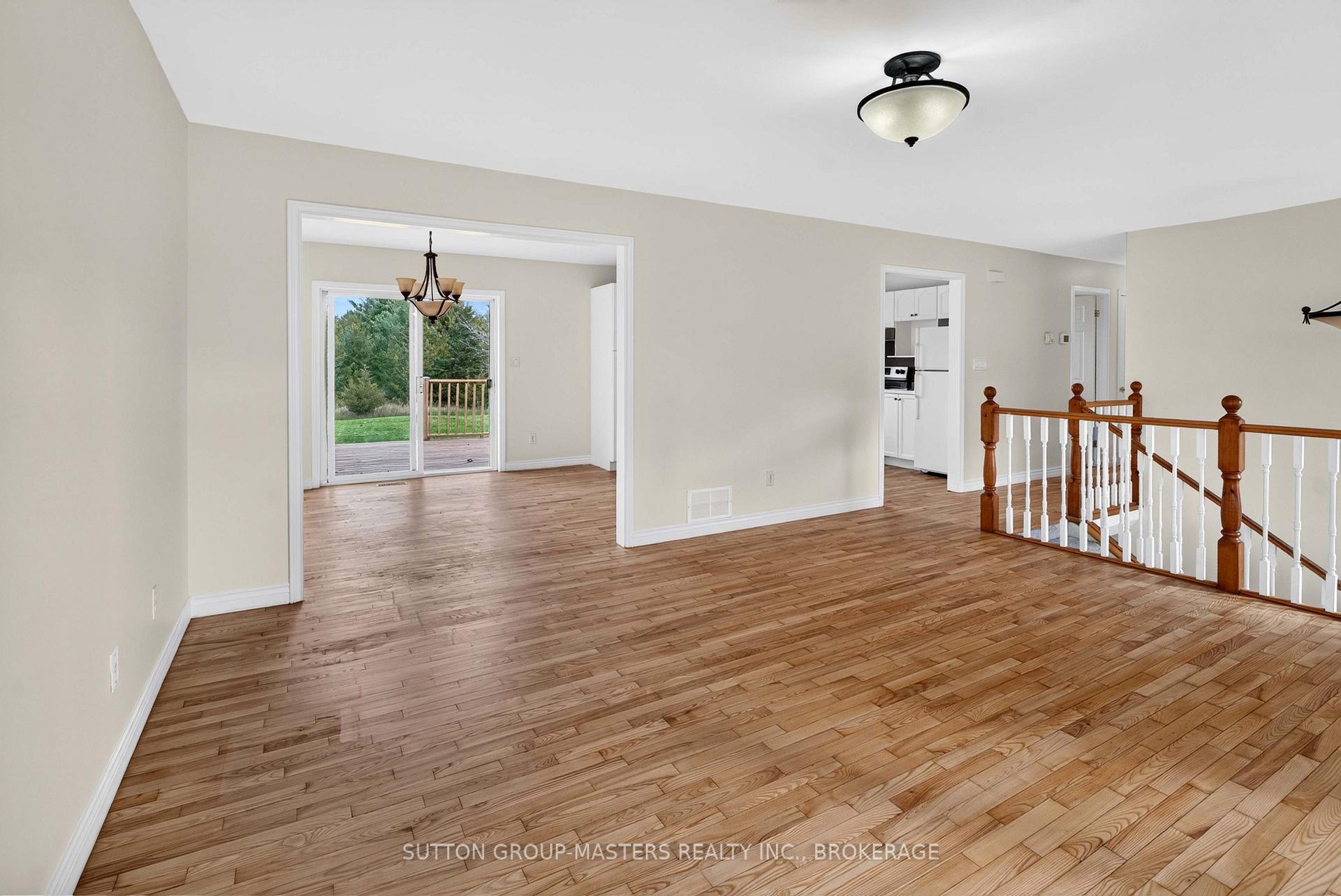 Photo 10 of 3026 Burbrook Road, Kingston, City North of 401 — HOMEH