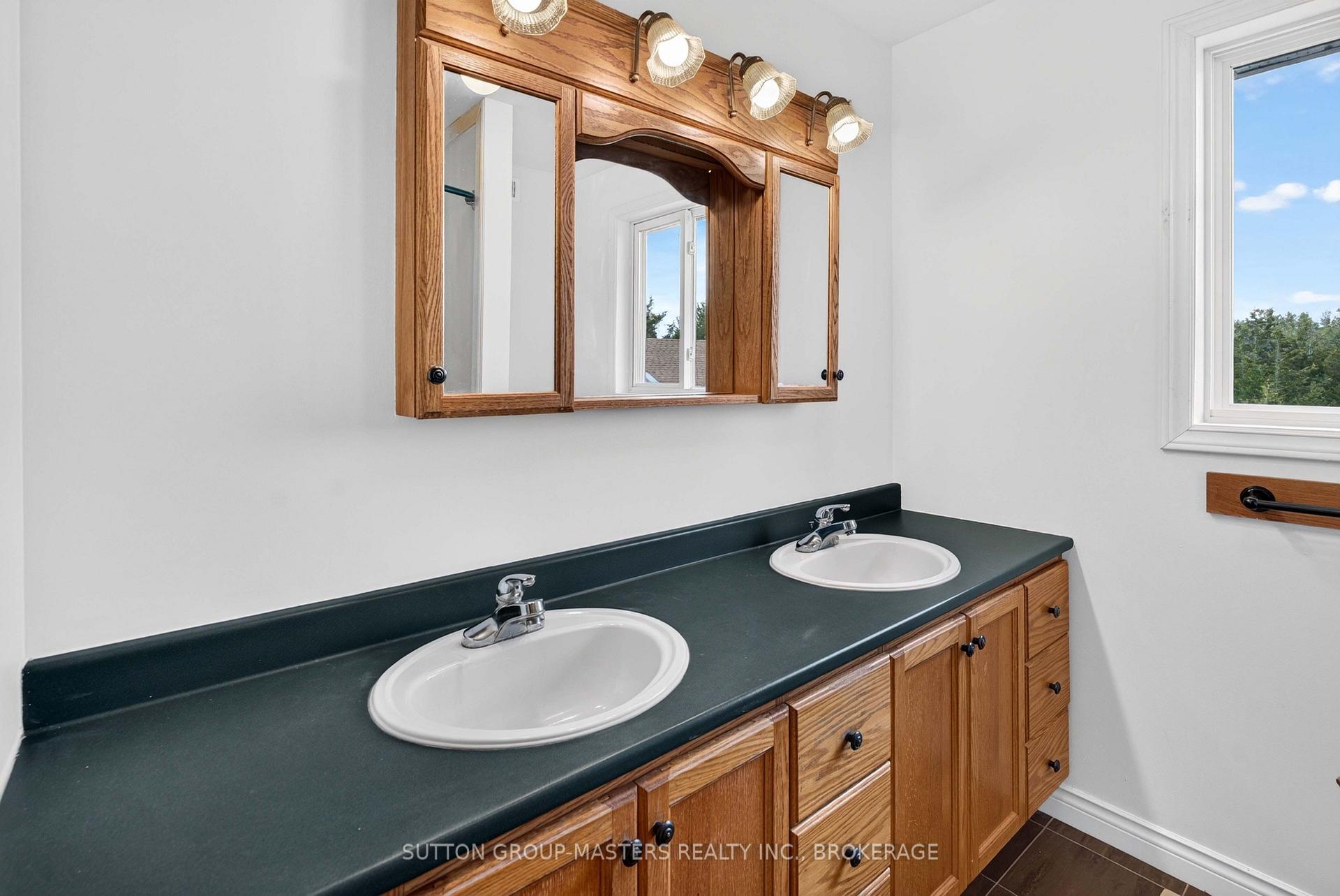 Photo 17 of 3026 Burbrook Road, Kingston, City North of 401 — HOMEH
