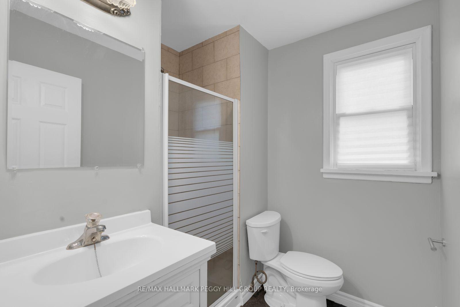 Photo 16 of 19 Alfred Street, Barrie, Allandale — HOMEH