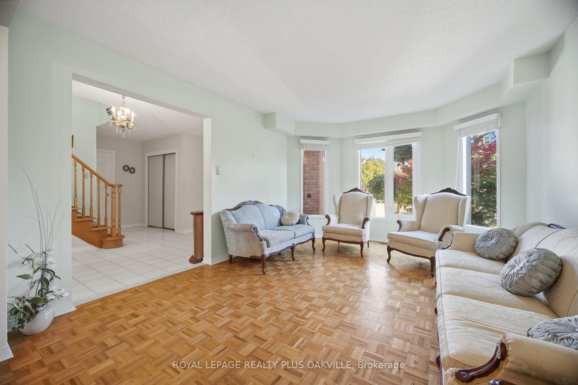 Photo 8 of 341 Nahani Way, Mississauga, Hurontario — HOMEH