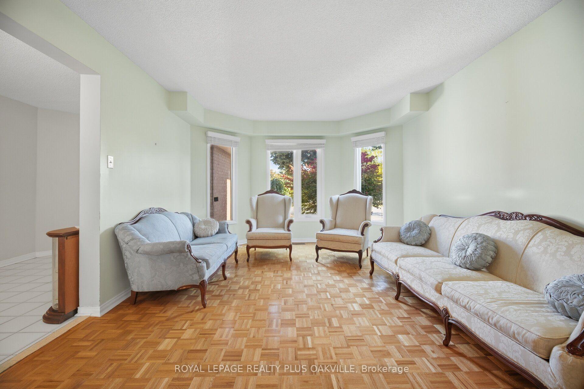 Photo 9 of 341 Nahani Way, Mississauga, Hurontario — HOMEH