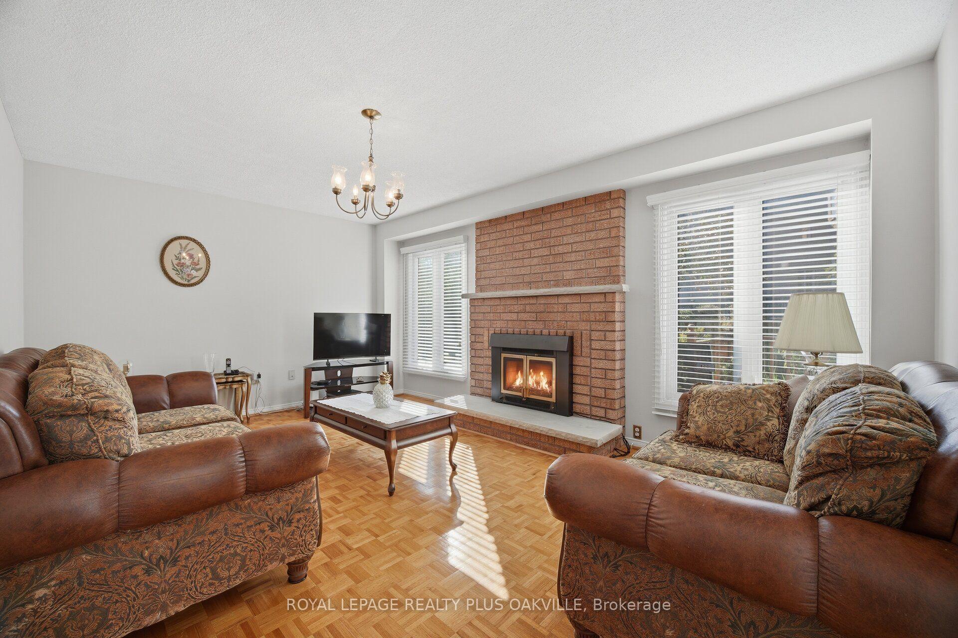 Photo 25 of 341 Nahani Way, Mississauga, Hurontario — HOMEH