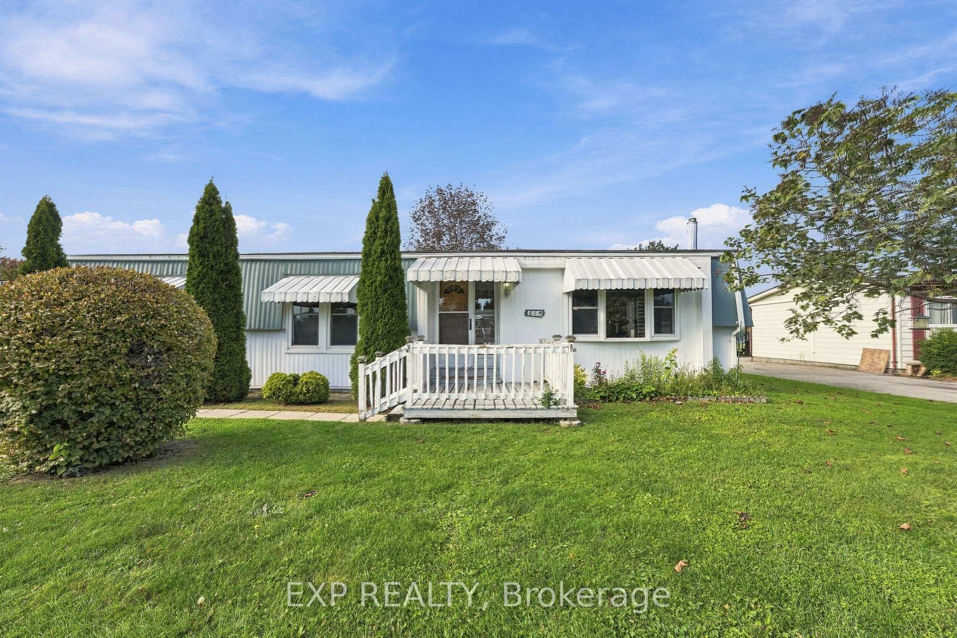 Photo 2 of 139 Roxanna Drive, Georgina, Sutton & Jackson's Point — HOMEH