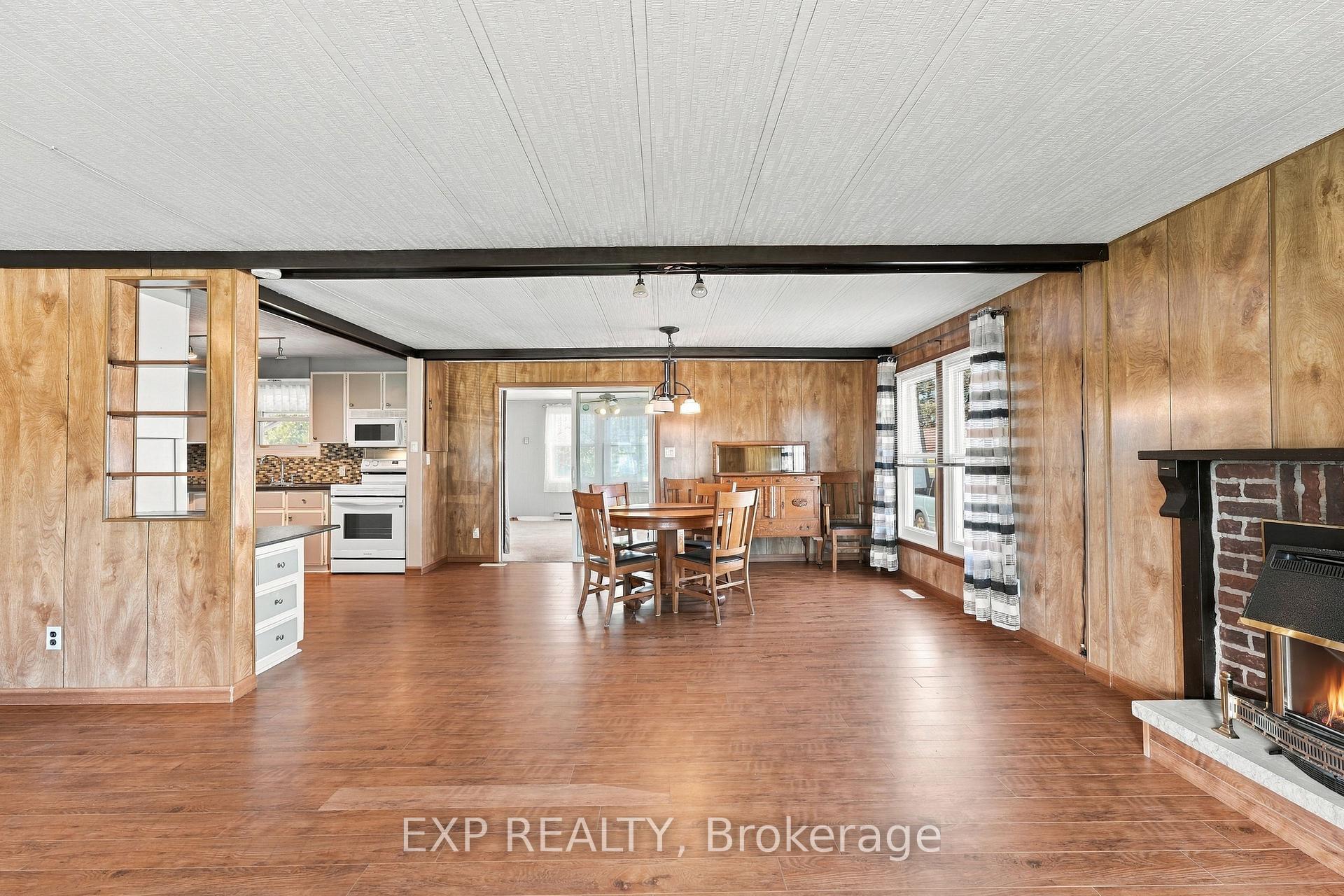 Photo 6 of 139 Roxanna Drive, Georgina, Sutton & Jackson's Point — HOMEH
