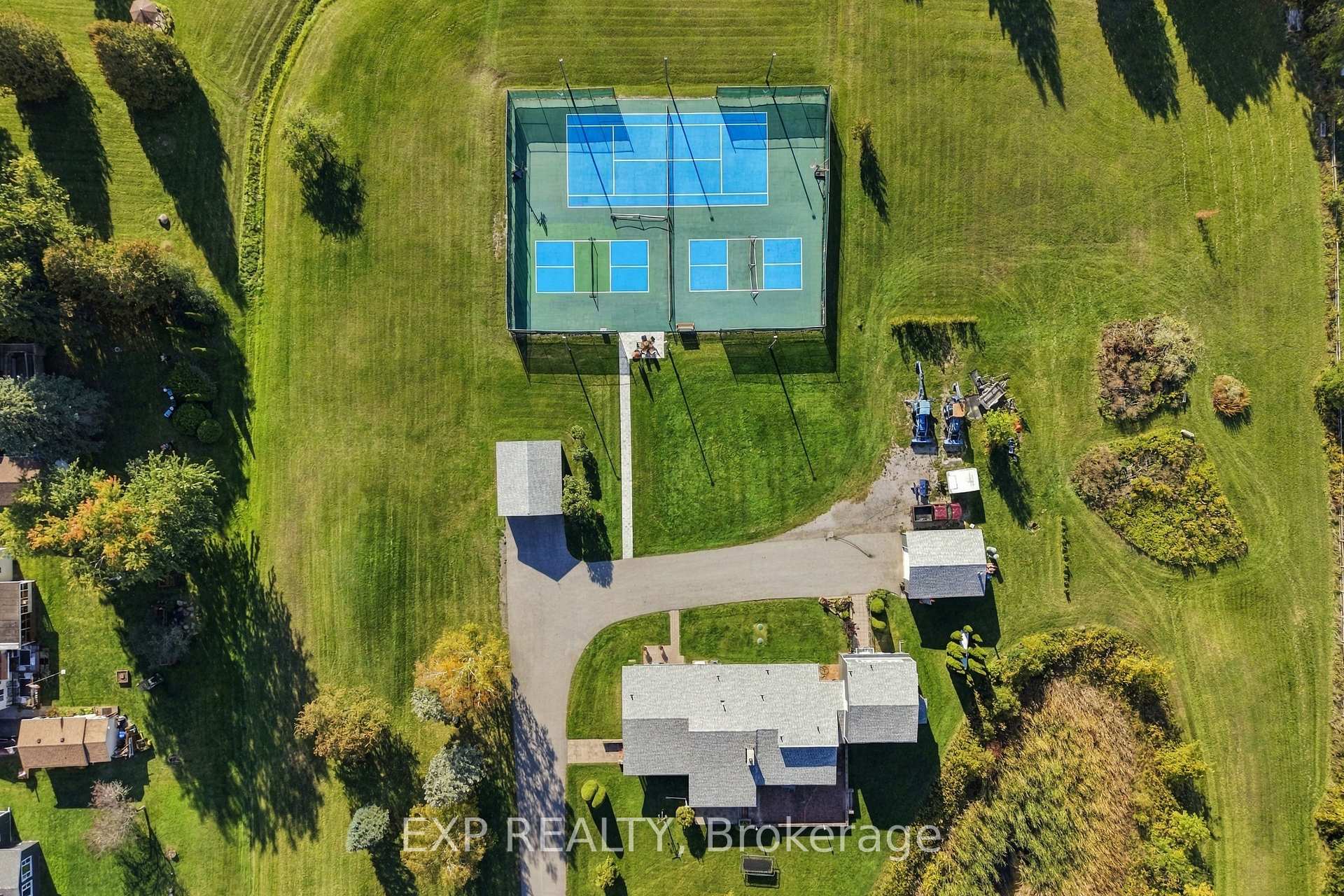 Photo 38 of 139 Roxanna Drive, Georgina, Sutton & Jackson's Point — HOMEH