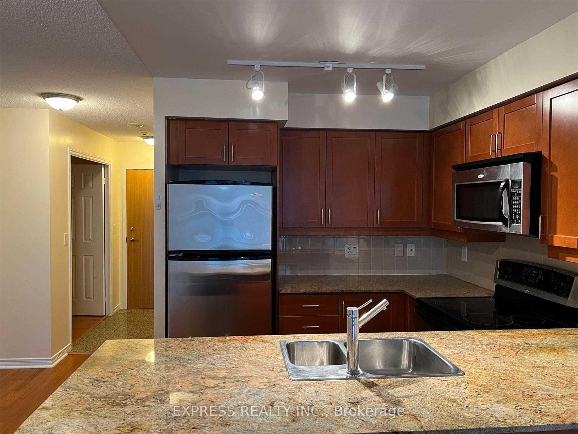 Photo 3 of Unit 1302, 736 Spadina Avenue, Toronto, University — HOMEH