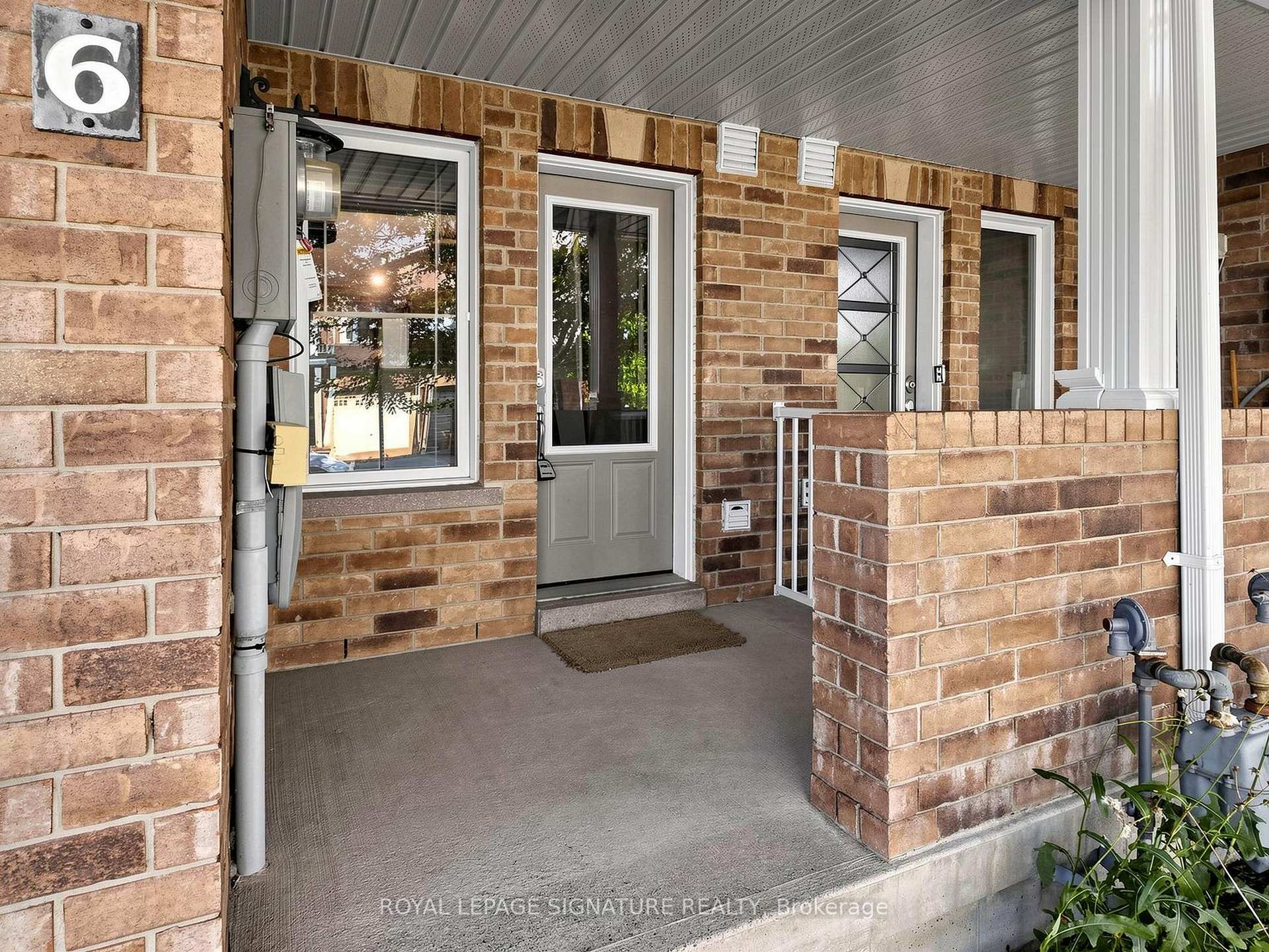 Photo 3 of Unit 6, 75 Prince William Way, Barrie, Innis-Shore — HOMEH