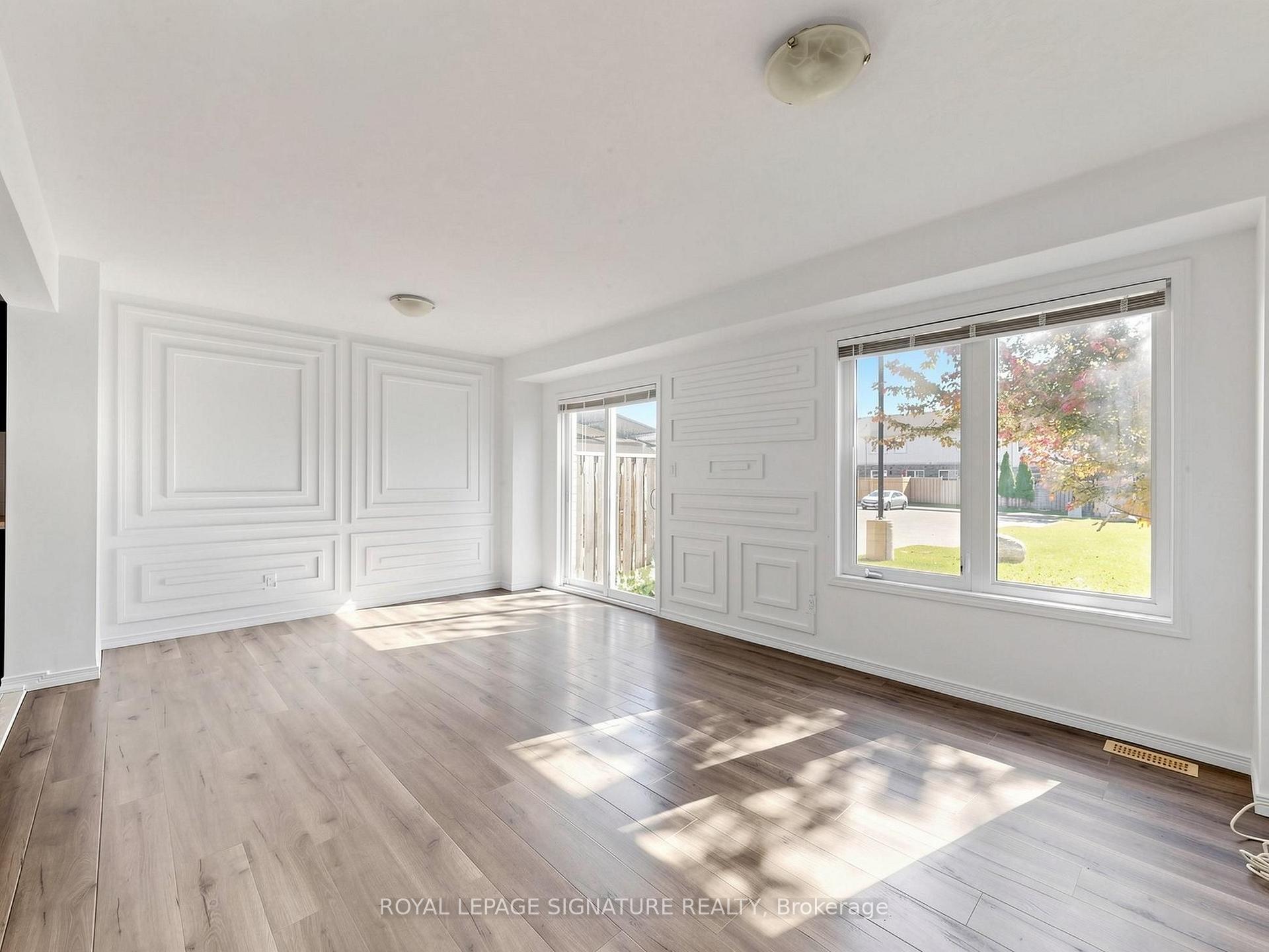 Photo 6 of Unit 6, 75 Prince William Way, Barrie, Innis-Shore — HOMEH