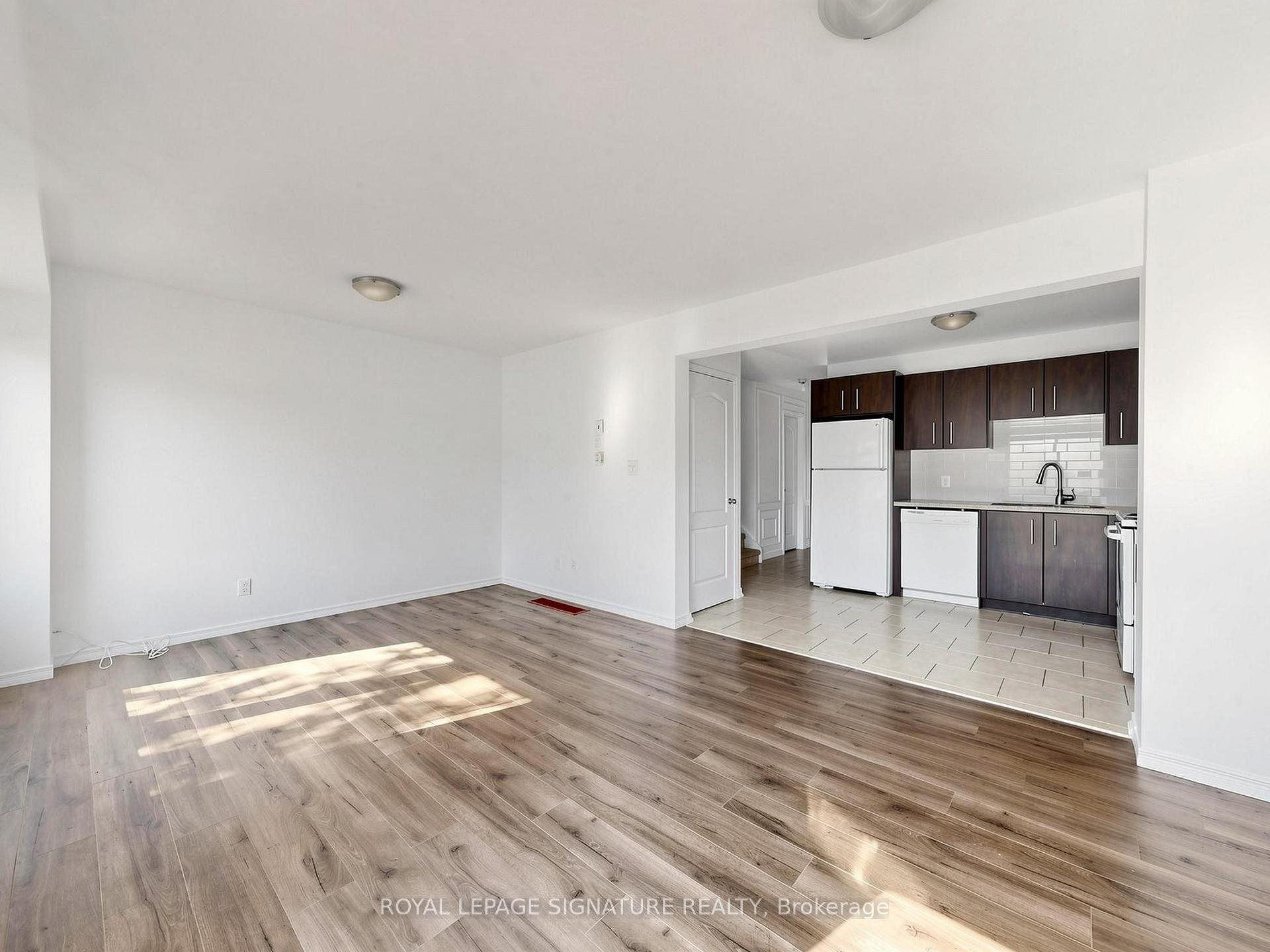 Photo 8 of Unit 6, 75 Prince William Way, Barrie, Innis-Shore — HOMEH