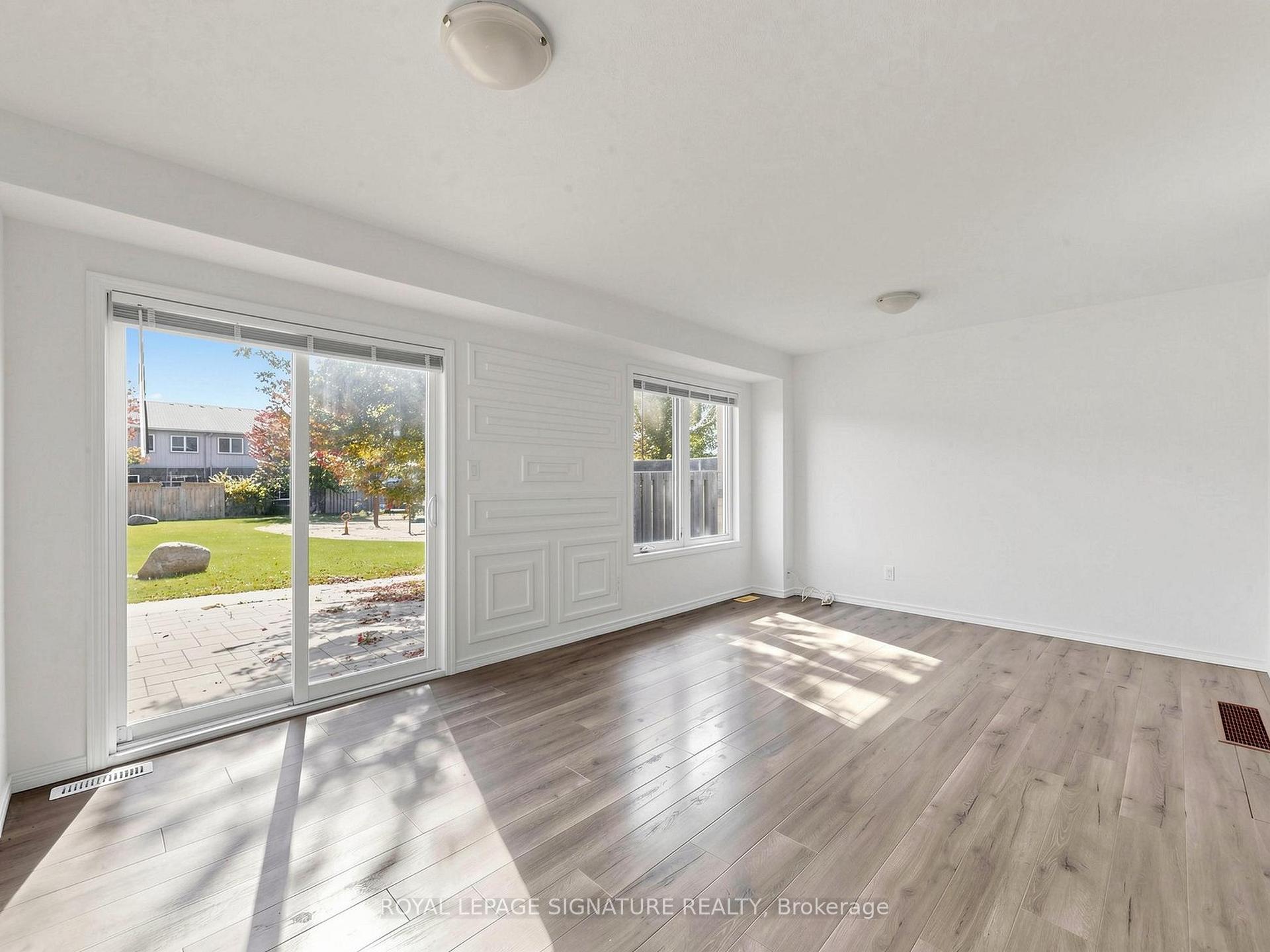 Photo 9 of Unit 6, 75 Prince William Way, Barrie, Innis-Shore — HOMEH