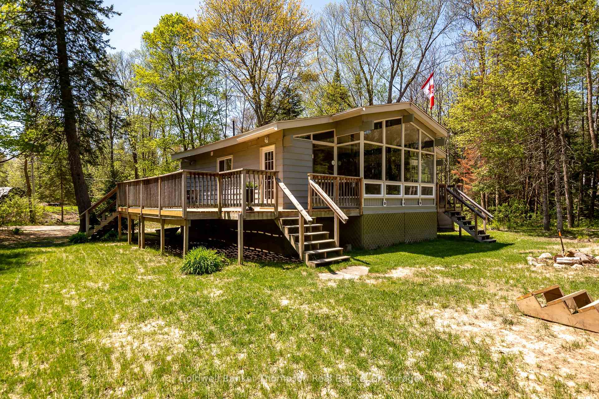 Photo 2 of 41 Robert Road W, Huntsville, Chaffey — HOMEH
