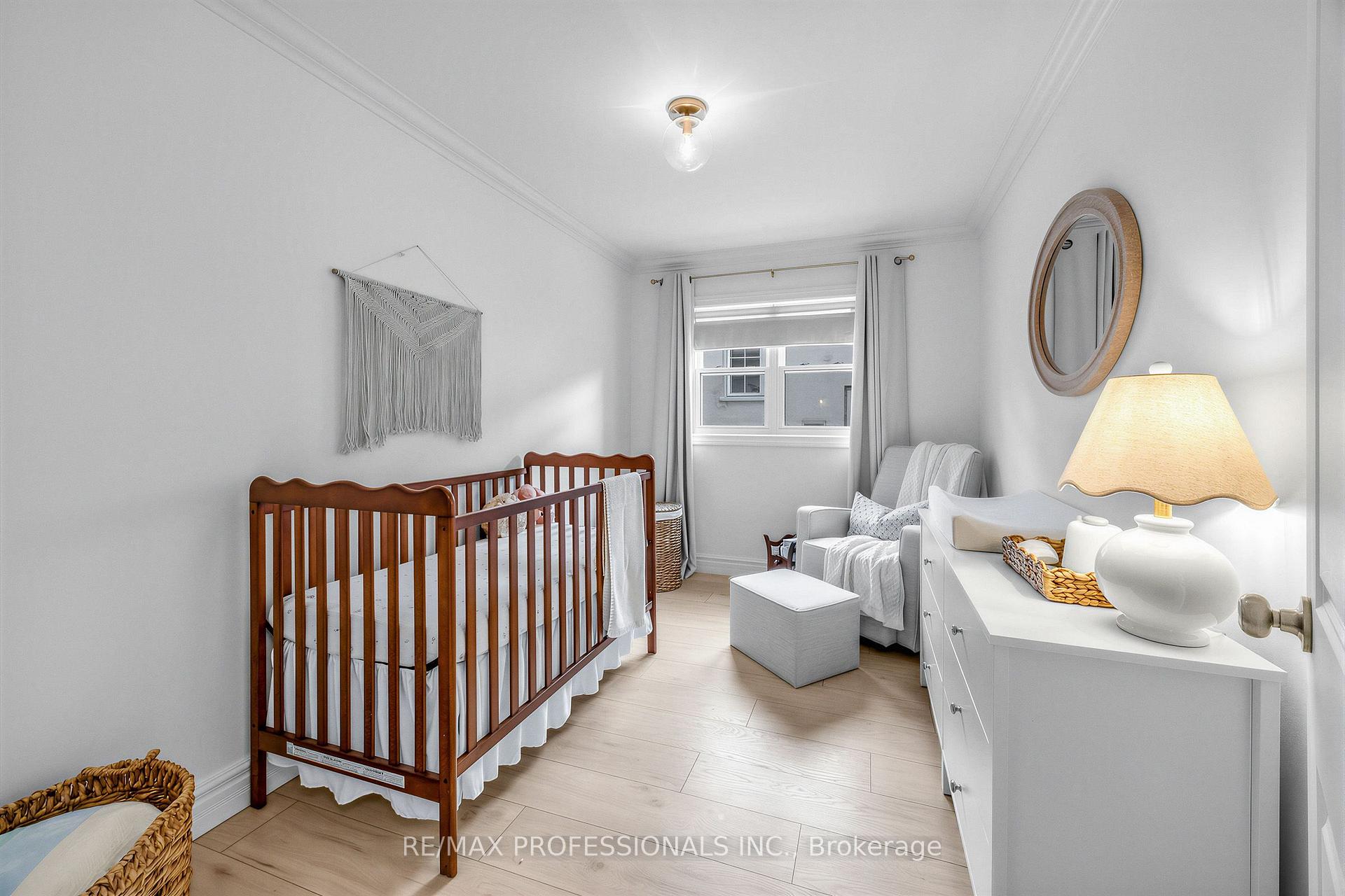 Photo 19 of 1013 Centre Street S, Whitby, Downtown Whitby — HOMEH