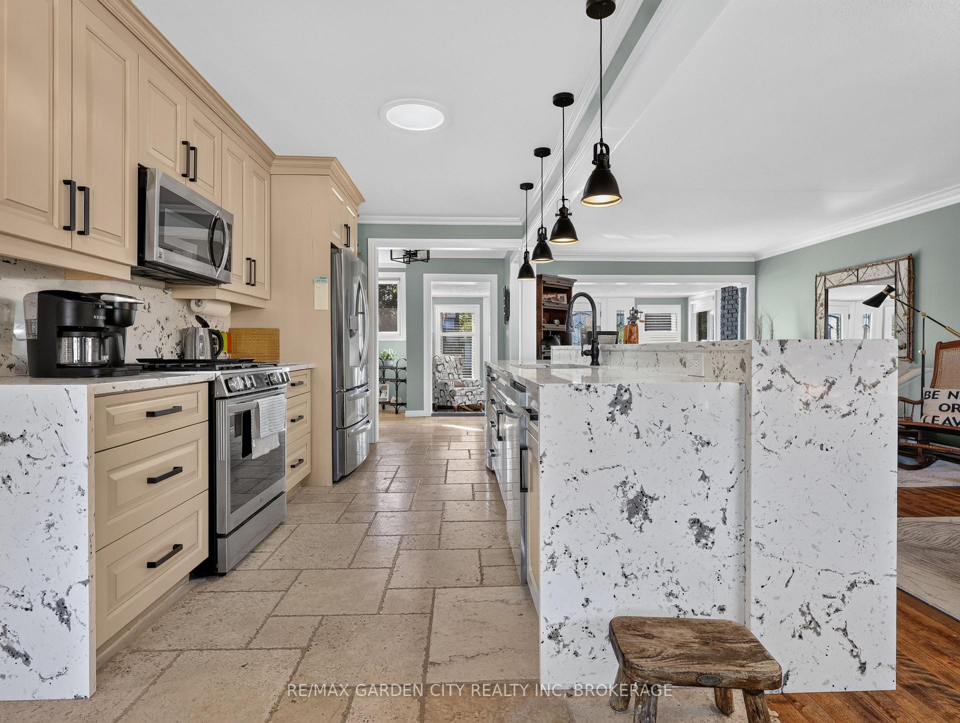 Photo 12 of 3785 Nineteenth Street, Lincoln, Lincoln-Jordan/Vineland — HOMEH
