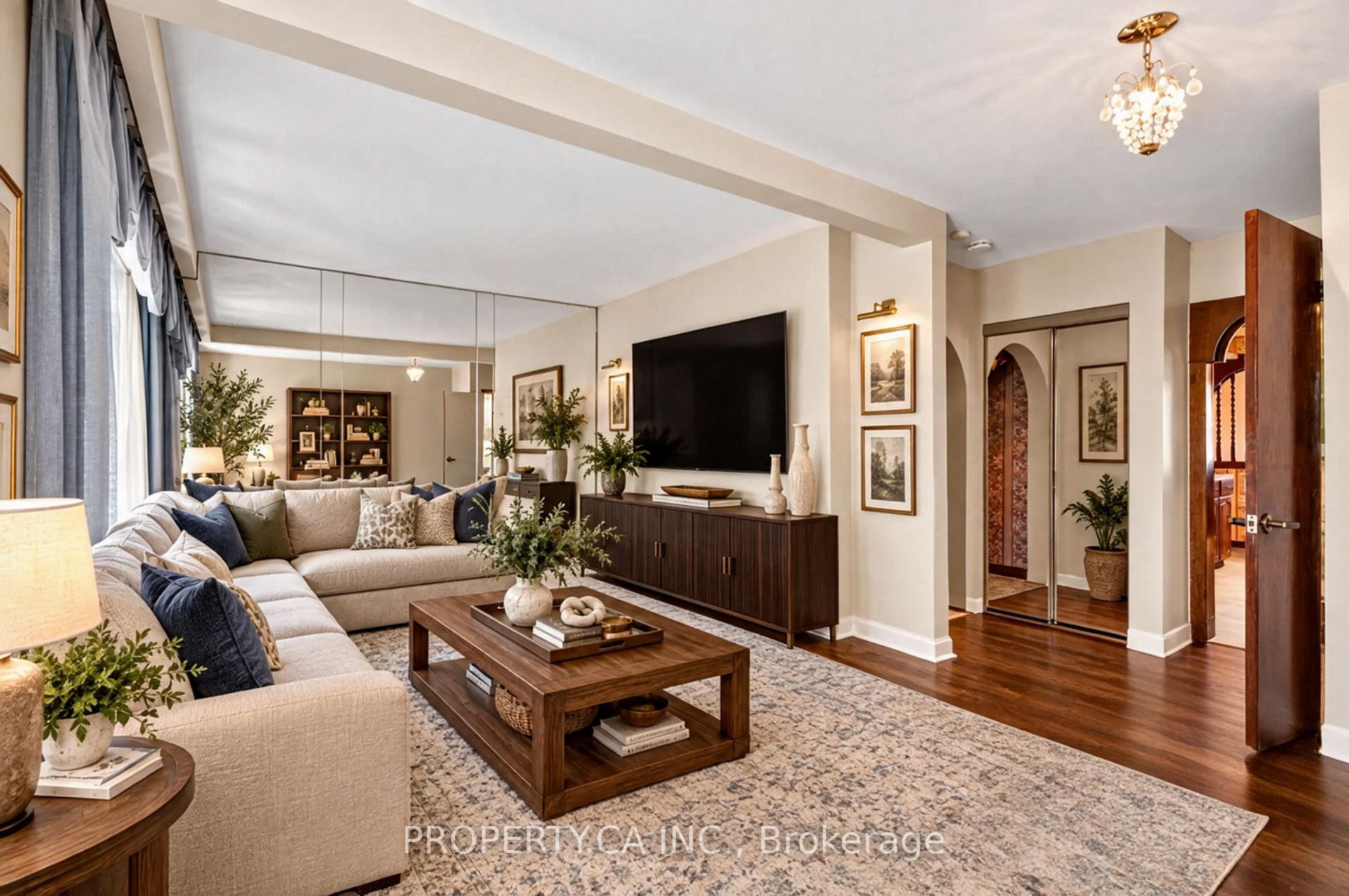 Photo 2 of 16 Warren Crescent, Toronto, Lambton Baby Point — HOMEH