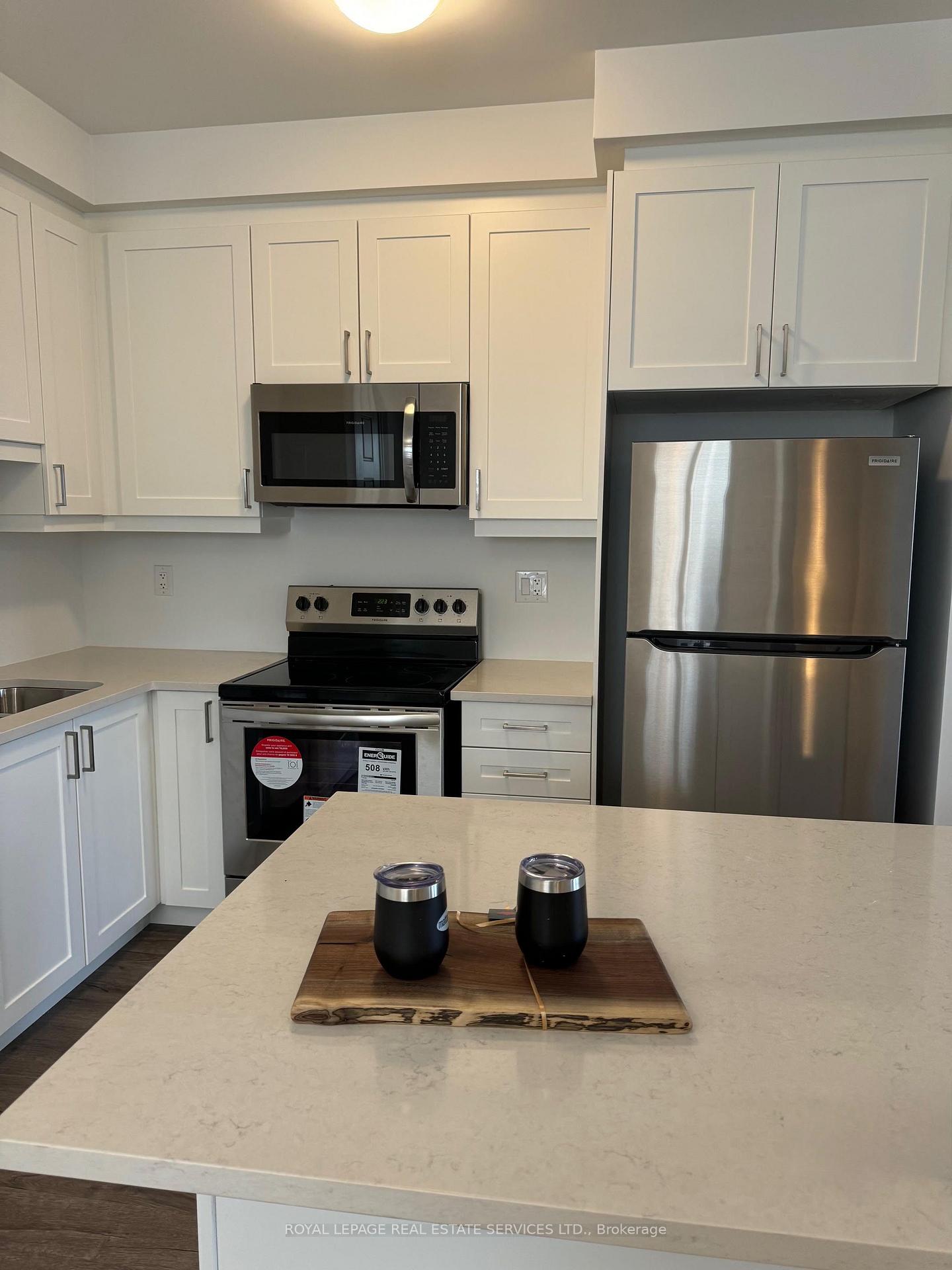 Photo 2 of 1575 Denison Place, Milton, Bowes — HOMEH