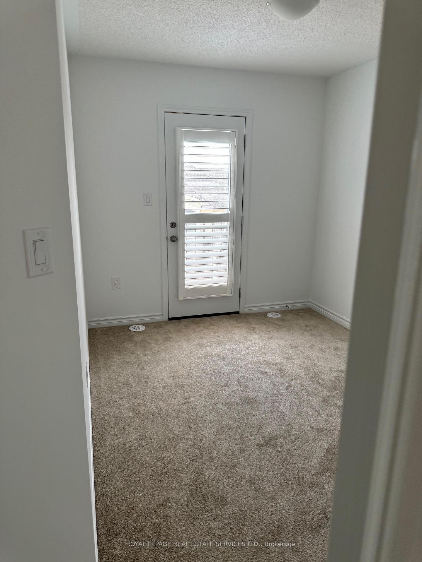 Photo 3 of 1575 Denison Place, Milton, Bowes — HOMEH