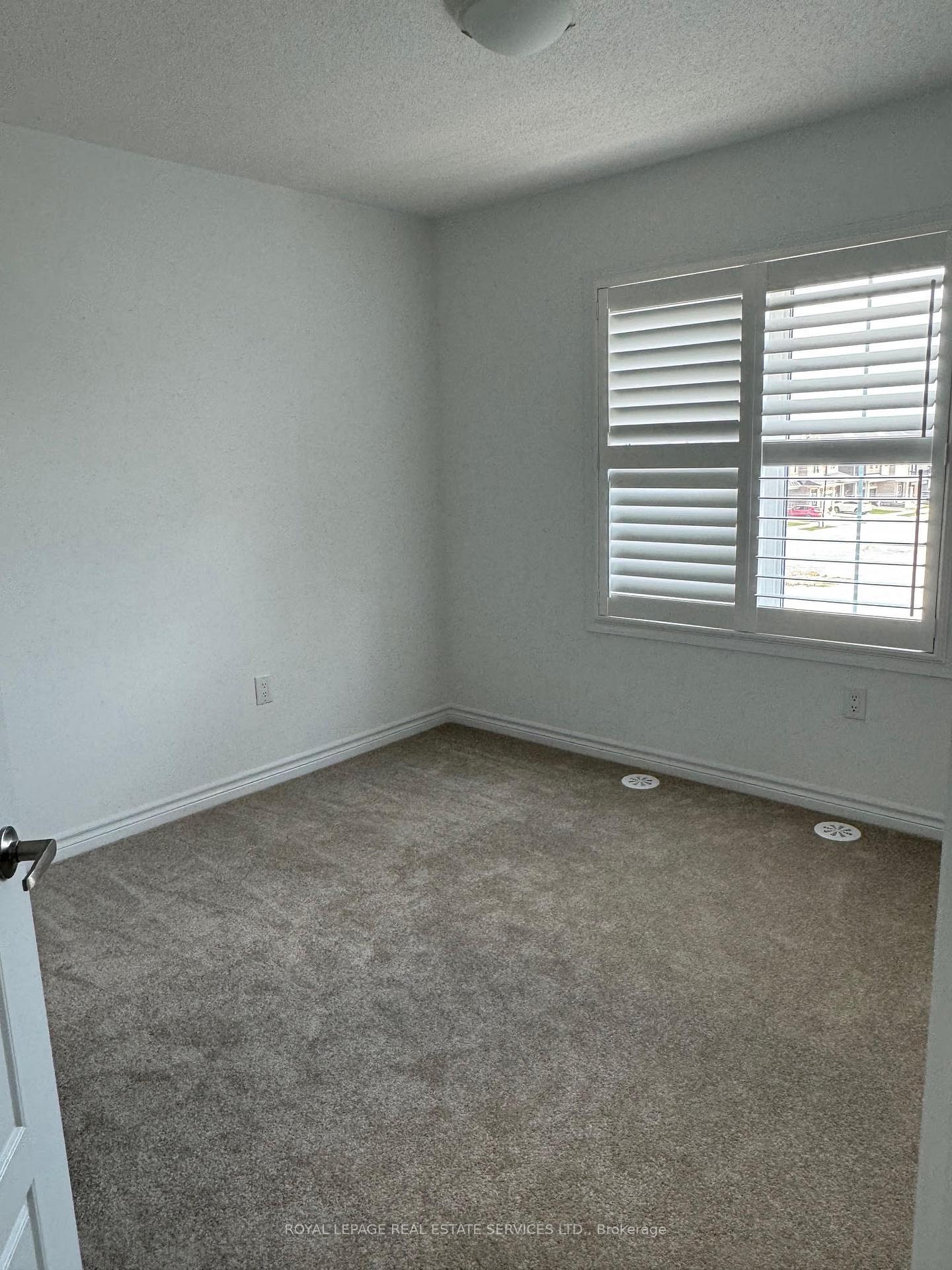 Photo 4 of 1575 Denison Place, Milton, Bowes — HOMEH