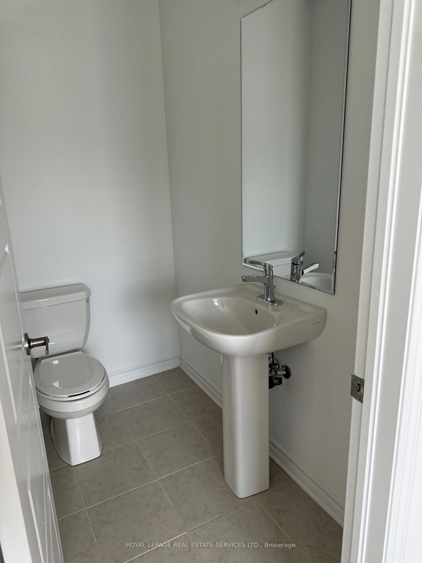 Photo 6 of 1575 Denison Place, Milton, Bowes — HOMEH