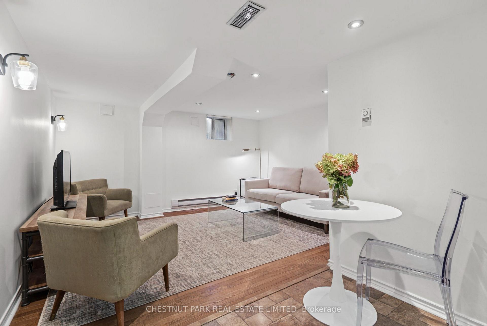 Photo 2 of Unit Lower, 44 Glen Echo Road, Toronto, Lawrence Park North — HOMEH