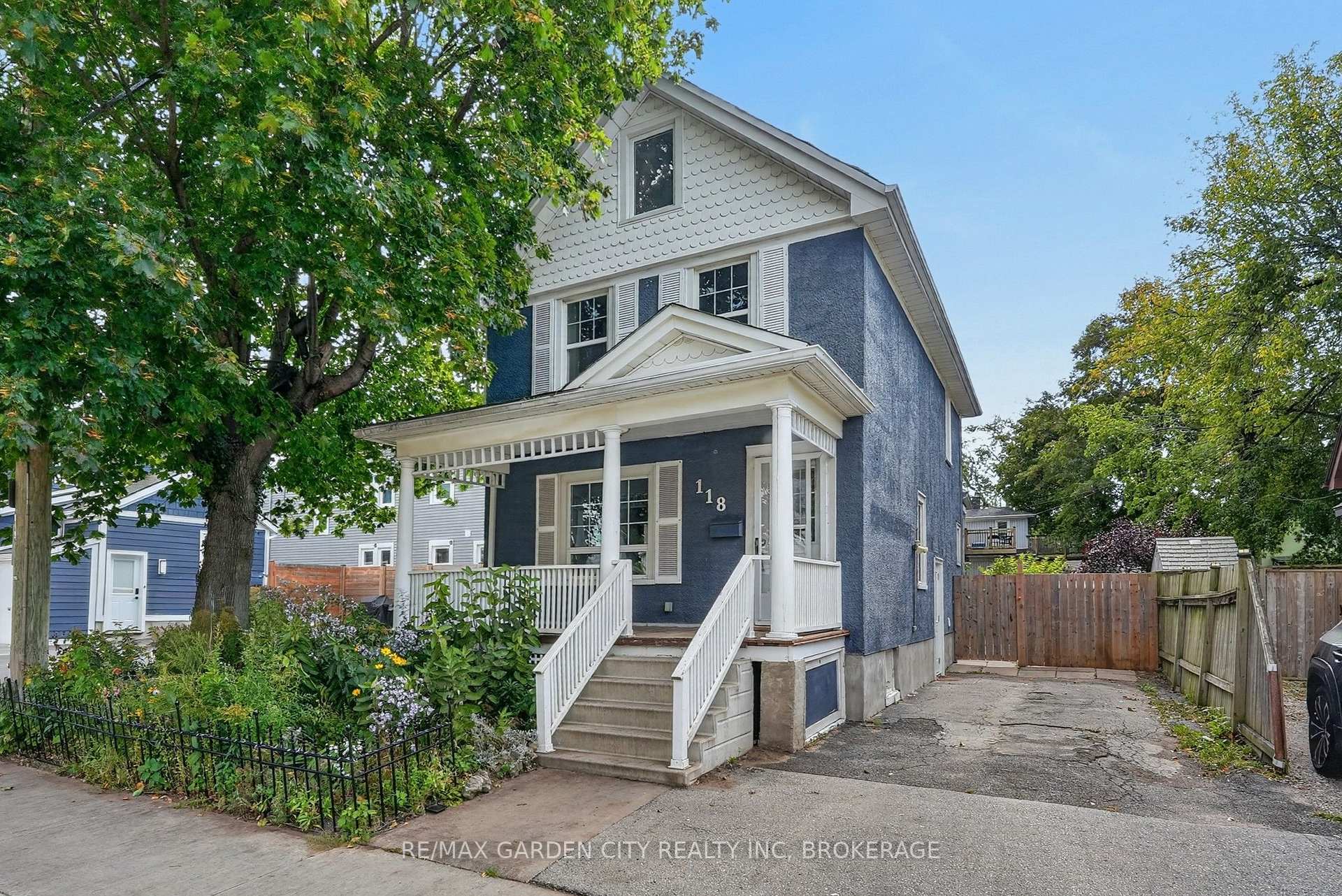 Photo of 118 Lowell Avenue