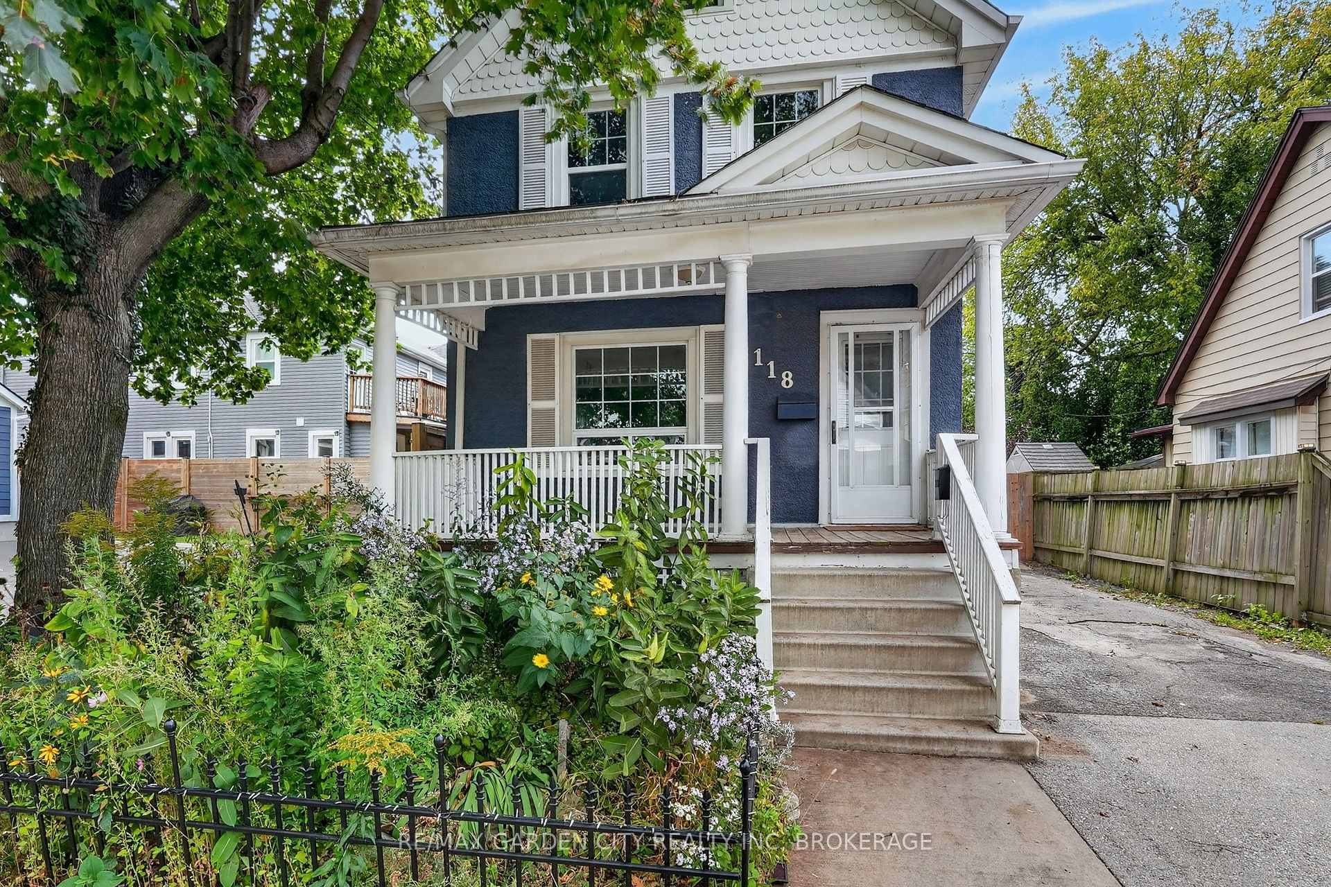 Photo 30 of 118 Lowell Avenue, St. Catharines, Downtown — HOMEH