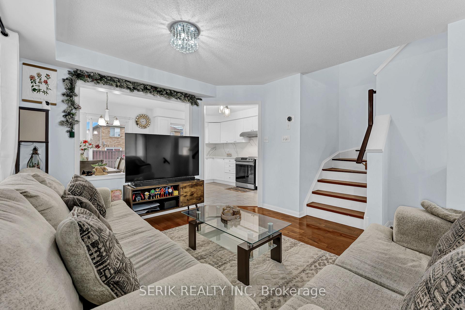 Photo 12 of 53 Brunswick Street, Brampton, Fletcher's Meadow — HOMEH
