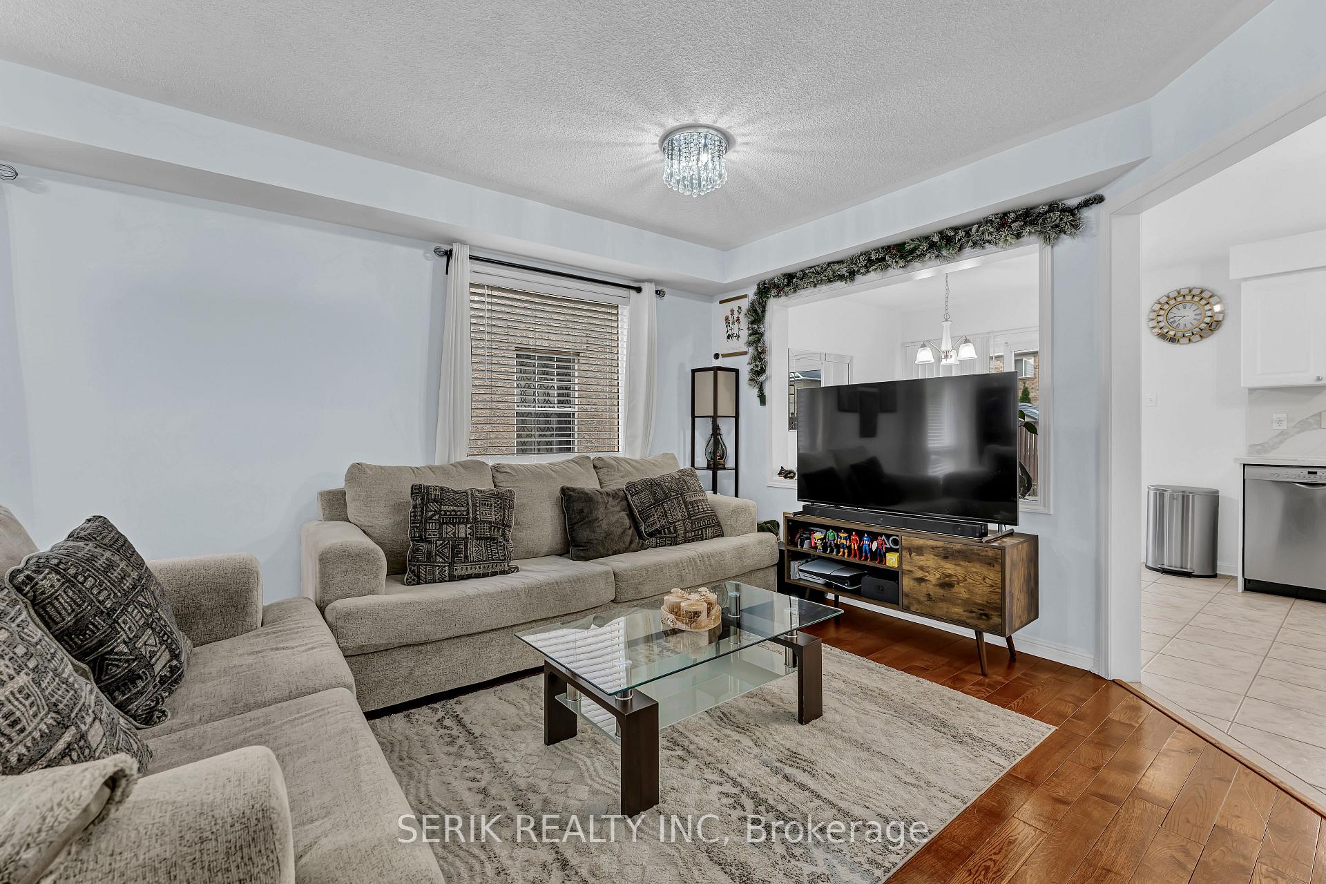 Photo 13 of 53 Brunswick Street, Brampton, Fletcher's Meadow — HOMEH