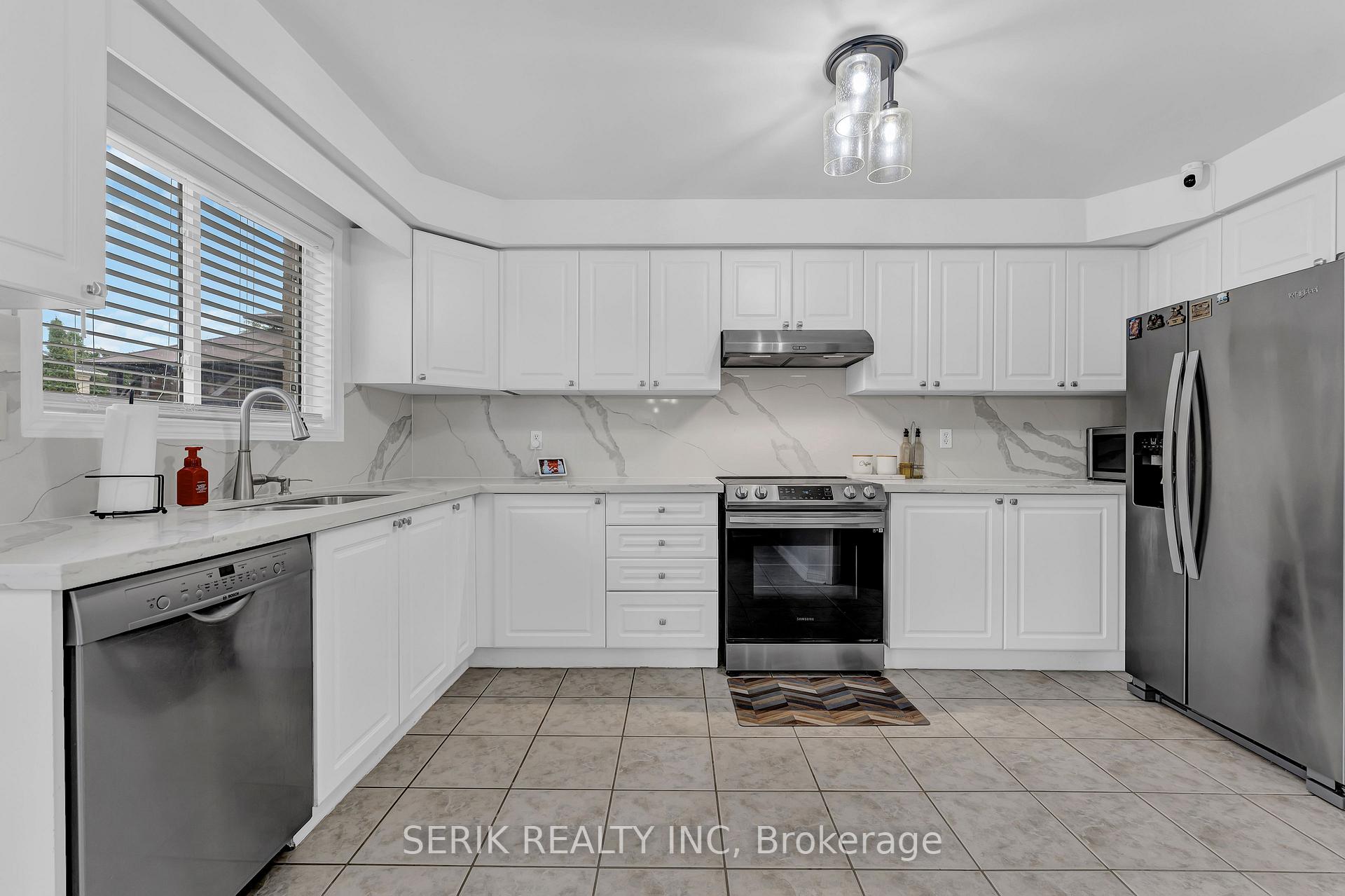 Photo 18 of 53 Brunswick Street, Brampton, Fletcher's Meadow — HOMEH